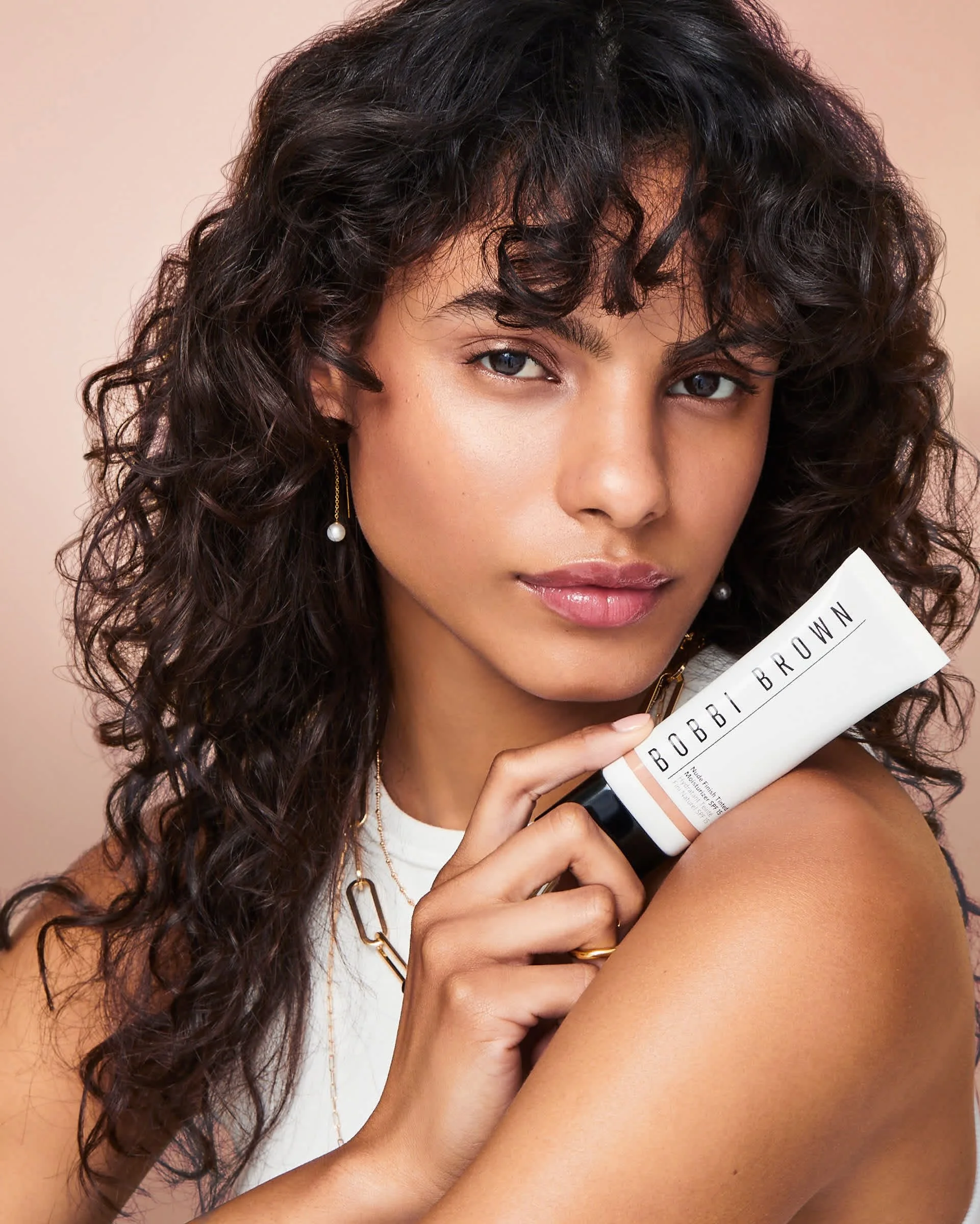 Bobbi_Brown_Weekend_Glow_Shot_001_248_v4_9082ce5774.jpg