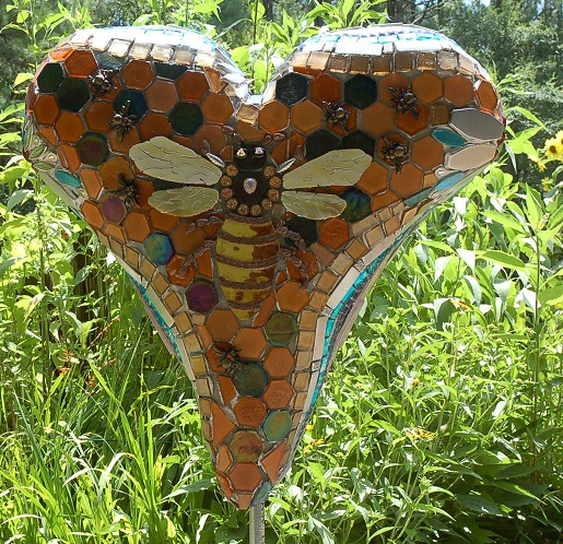 Hearts Folly- Back- Queen Bee July 2019- Going to NC Botanical Garden Show