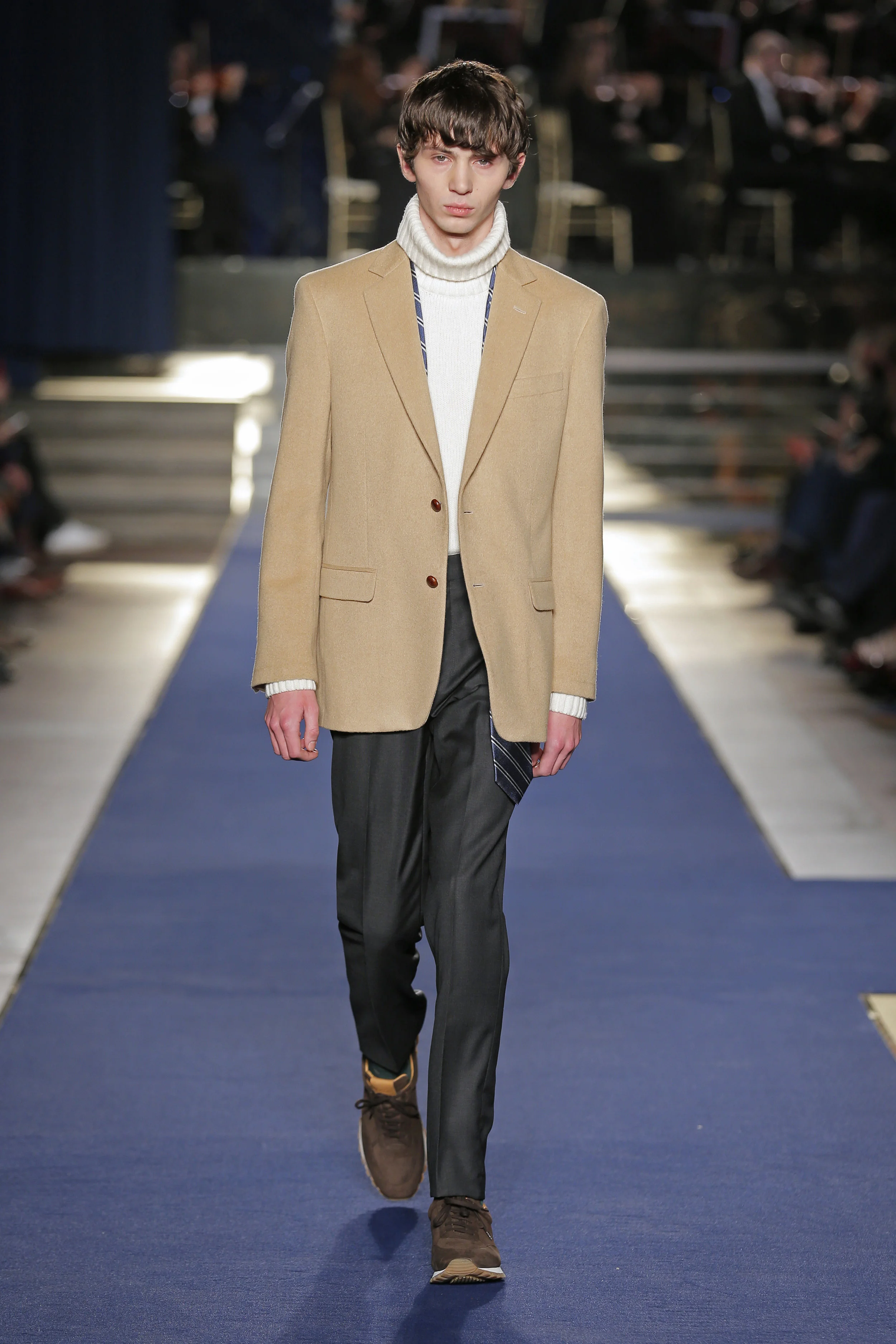2018_BrooksBrothers_looks_07.jpg