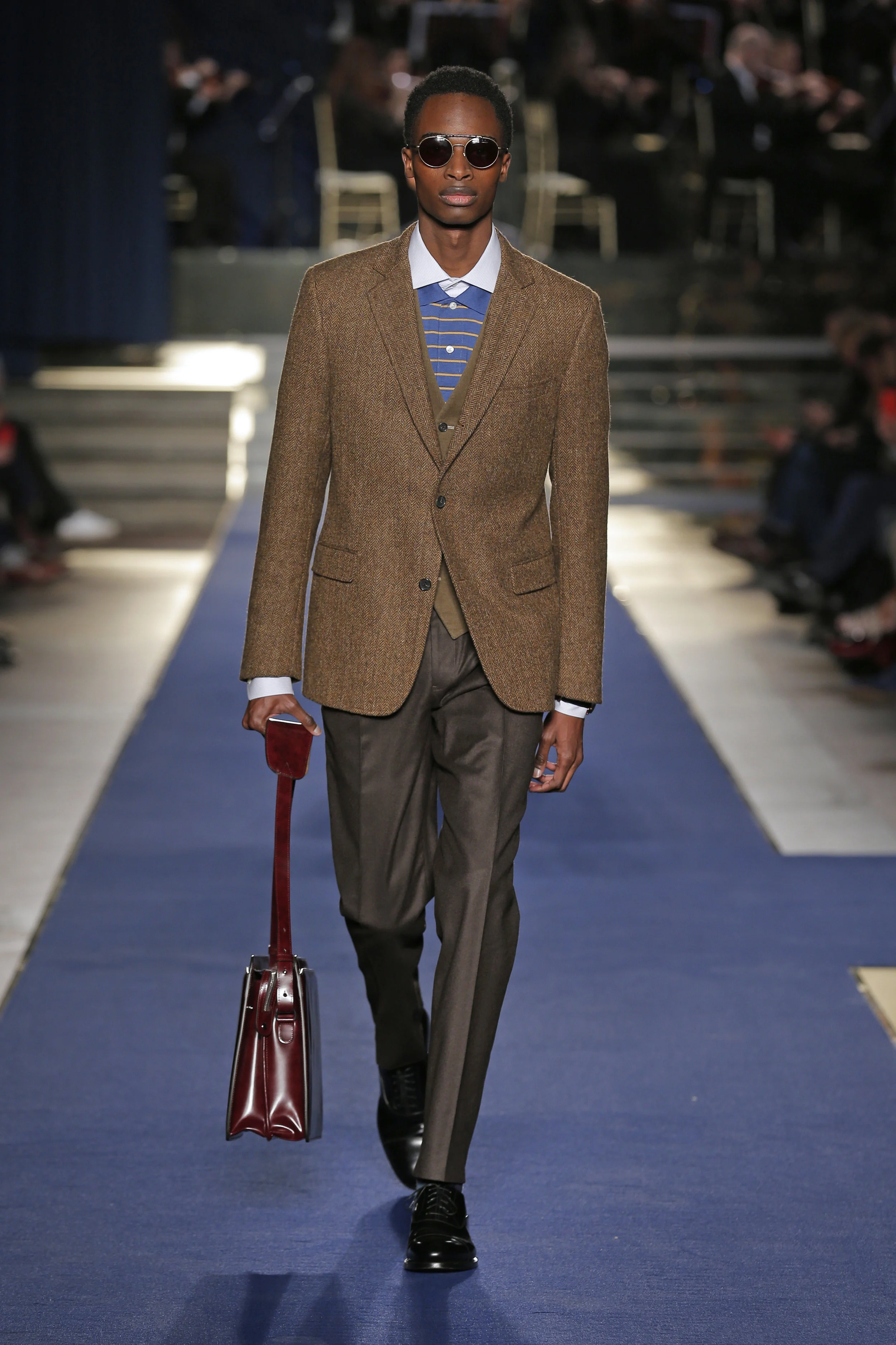 2018_BrooksBrothers_looks_14.jpg