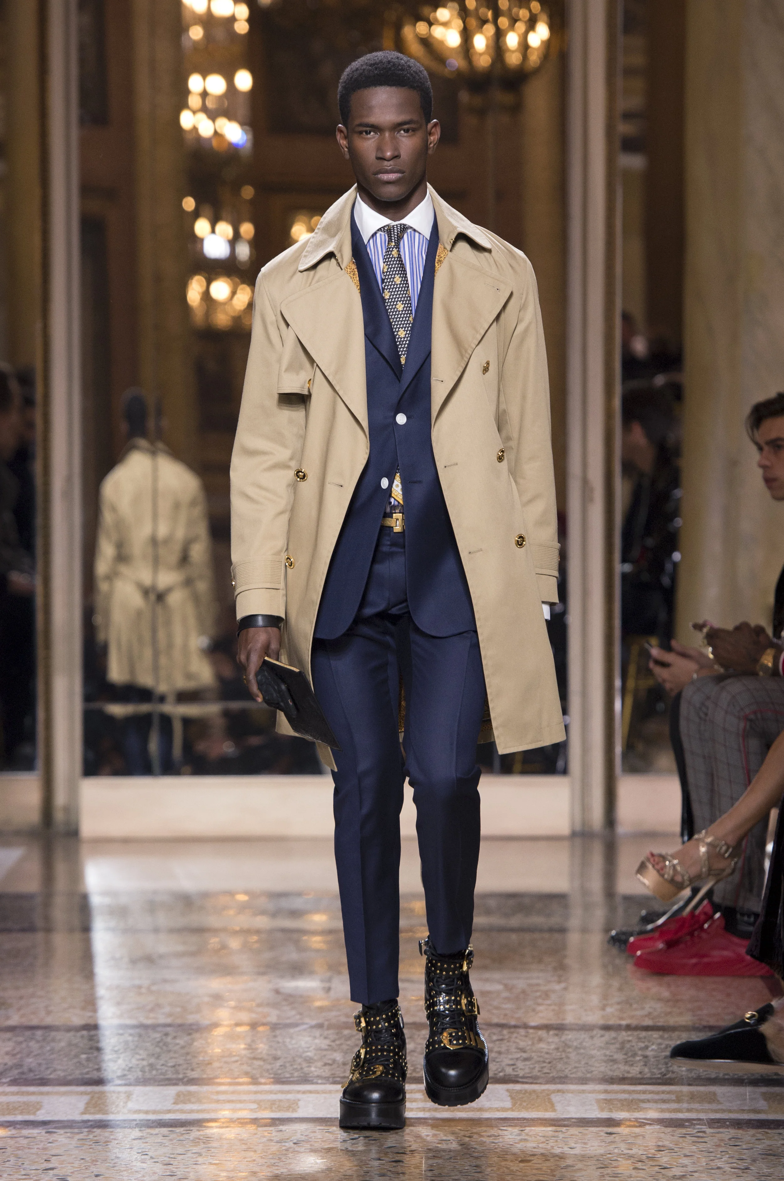 Versace_Men_fw18(25).jpg