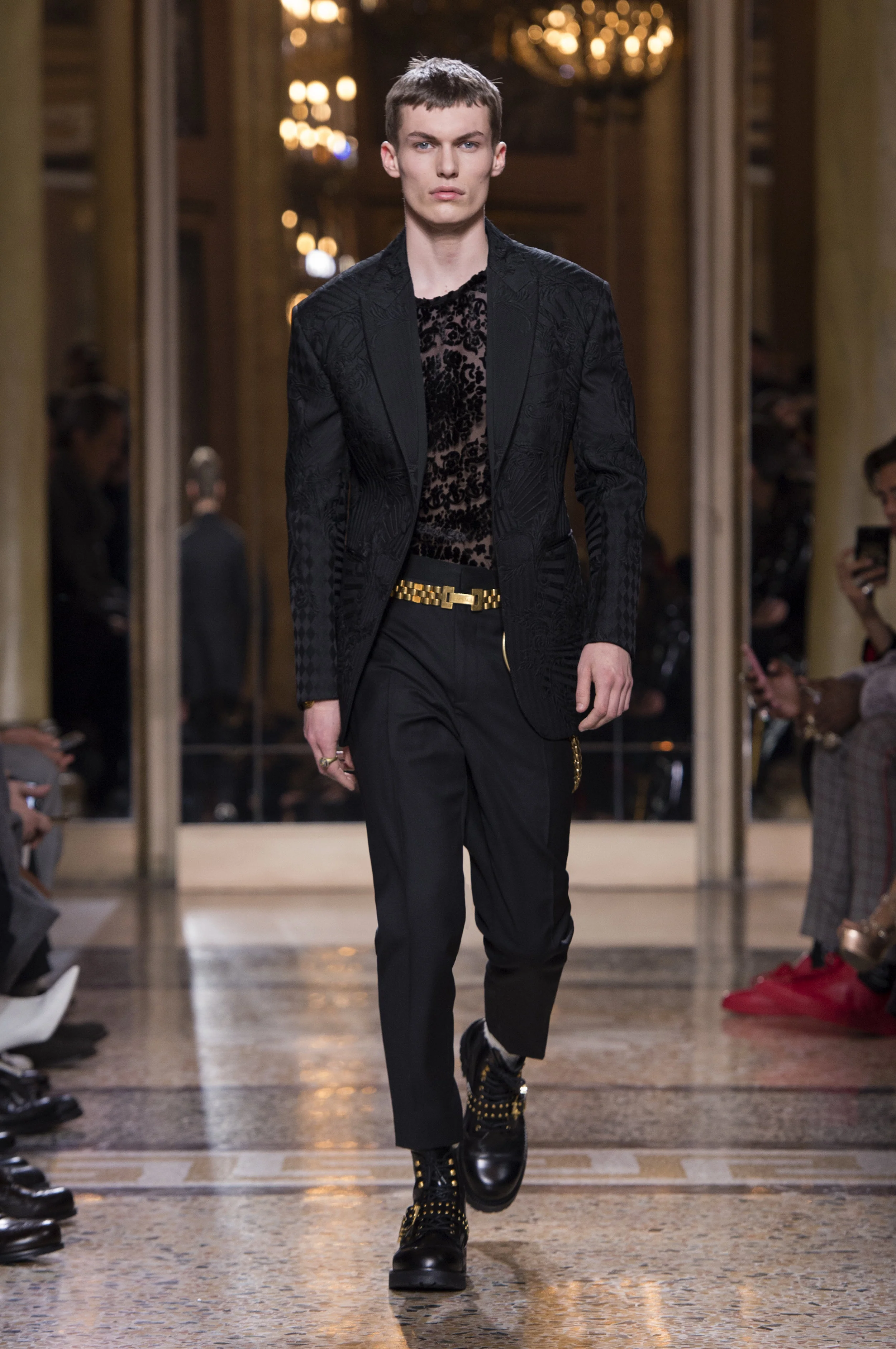 Versace_Men_fw18(47).jpg
