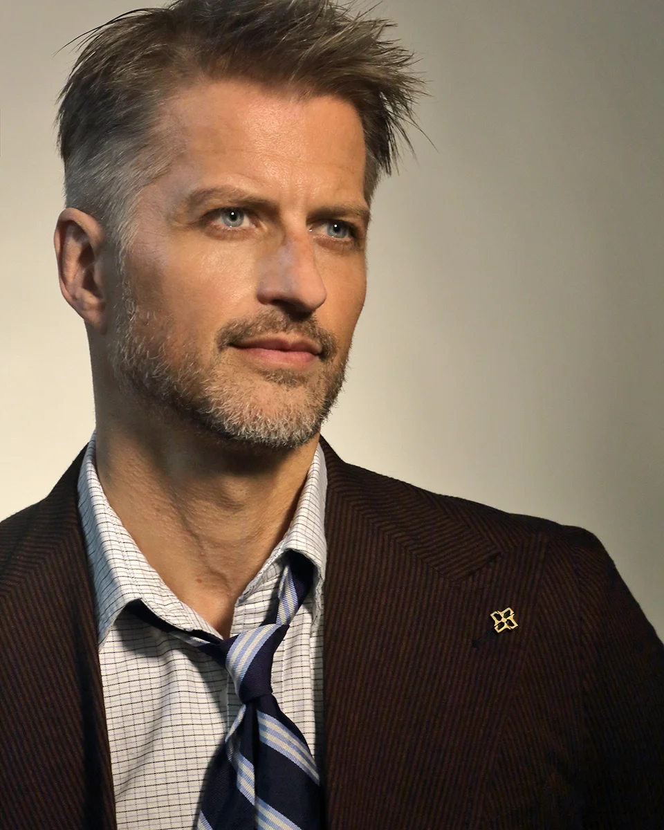 Jacket - Tagliatore , Shirt & tie - Brooks Brothers