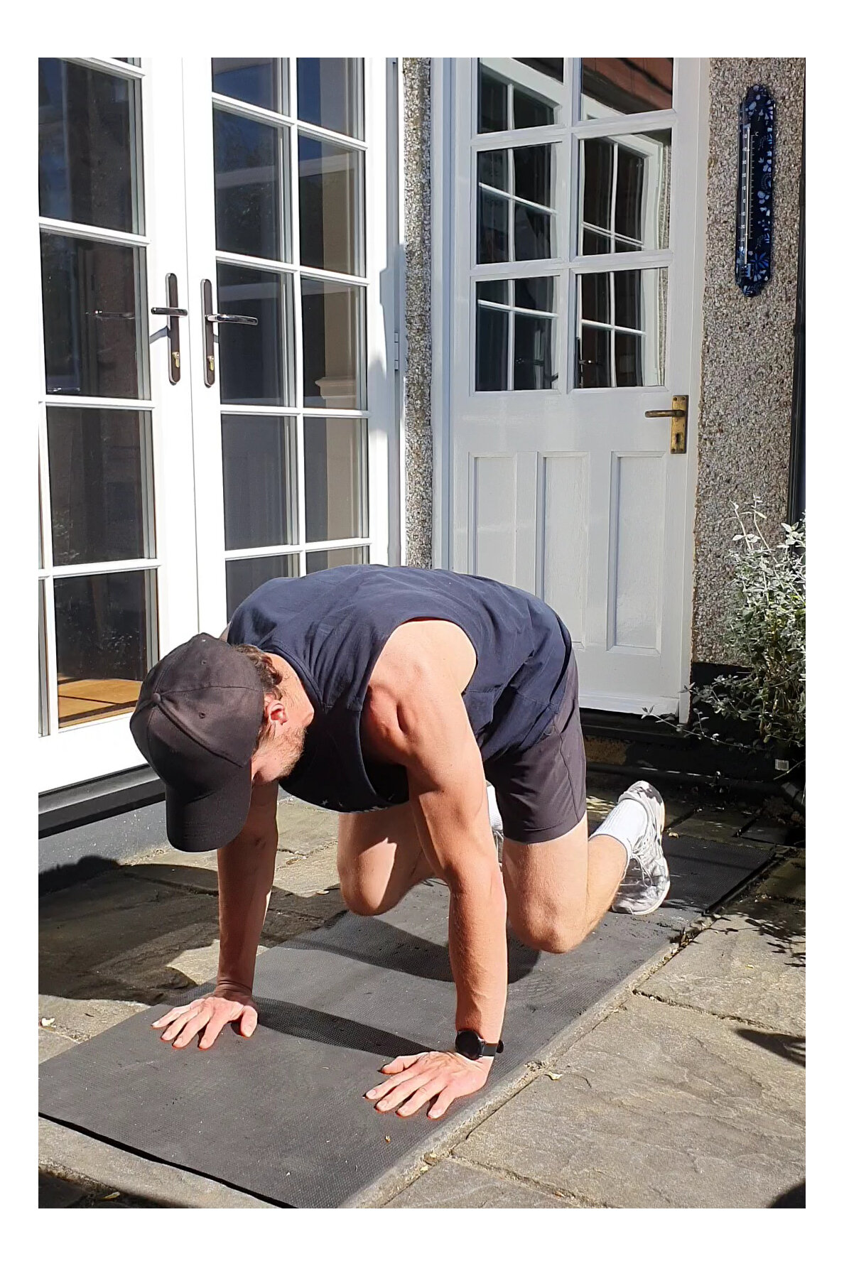 Freeletics Exercises: Bicycle Crunches