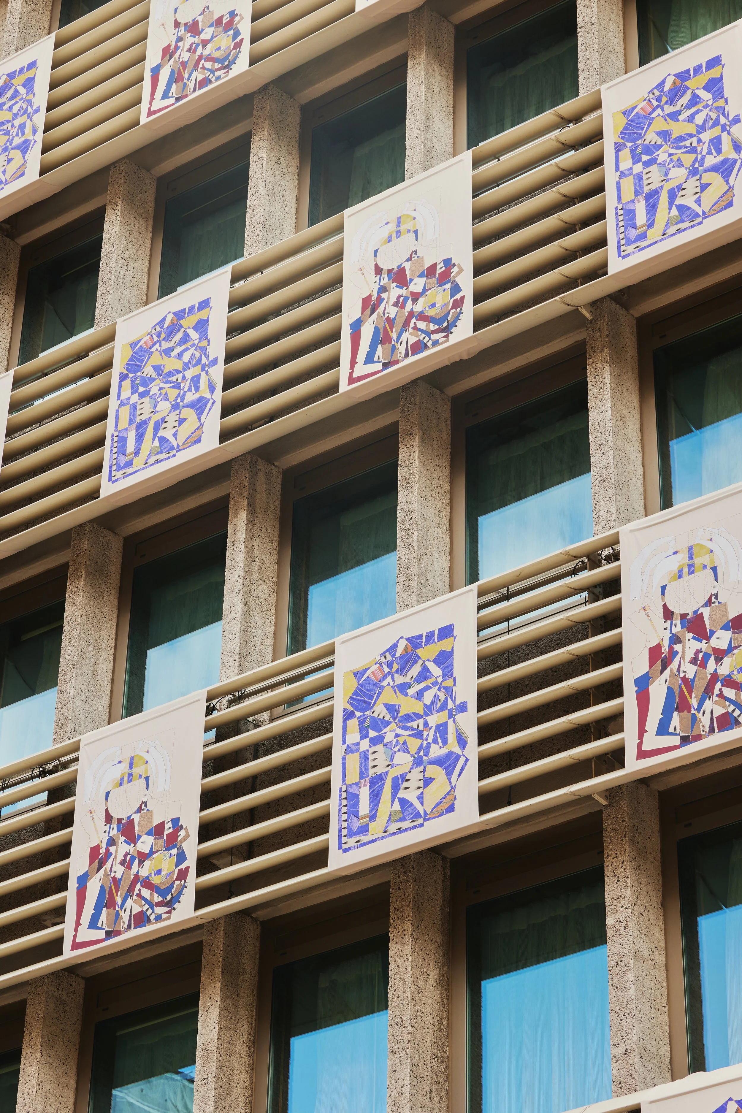 Exhibit: King and Crown by Hormazd Narielwalla 