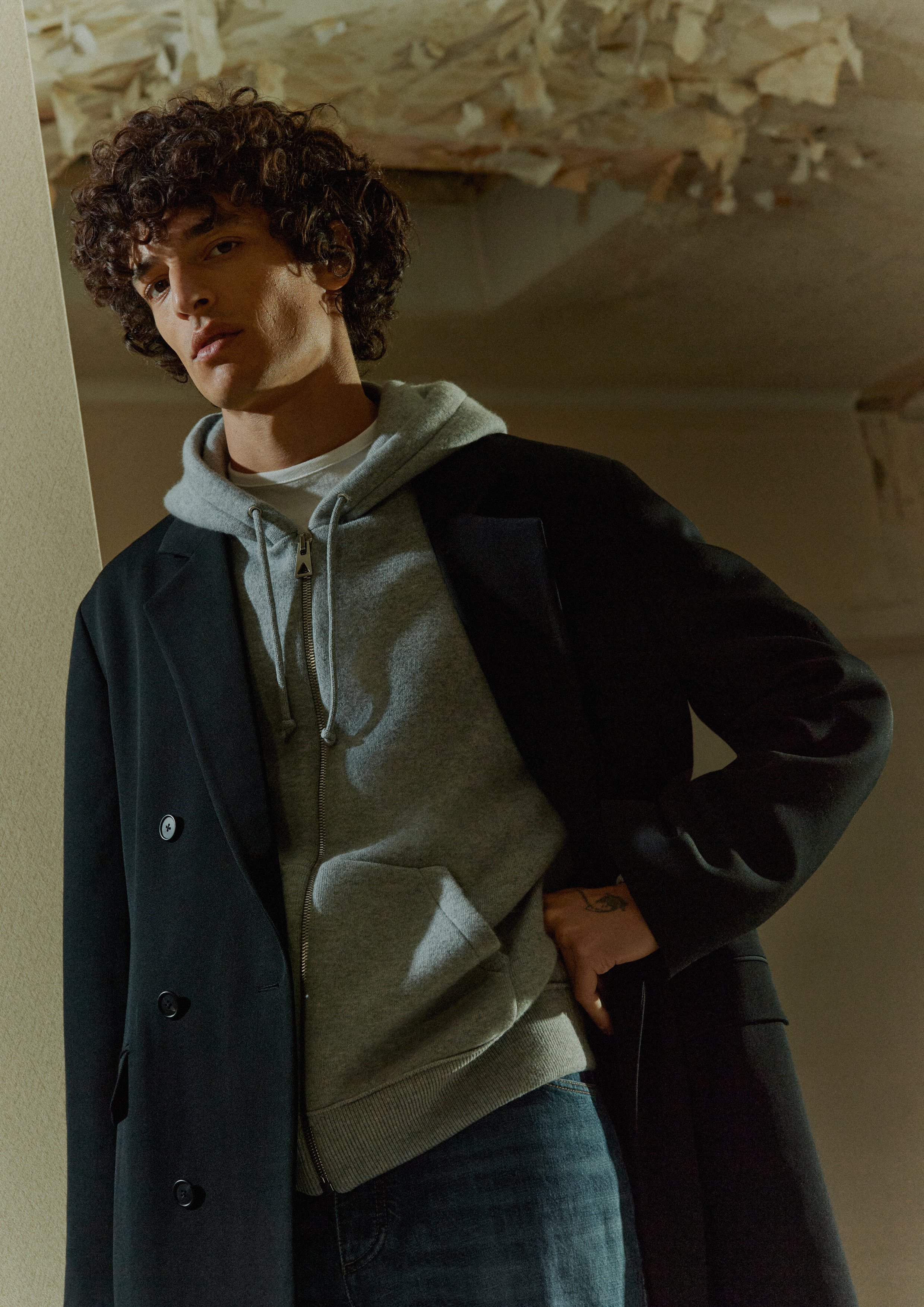 MR PORTER_THE NEW ESSENTIALS CAMPAIGN_COATS_07.jpg