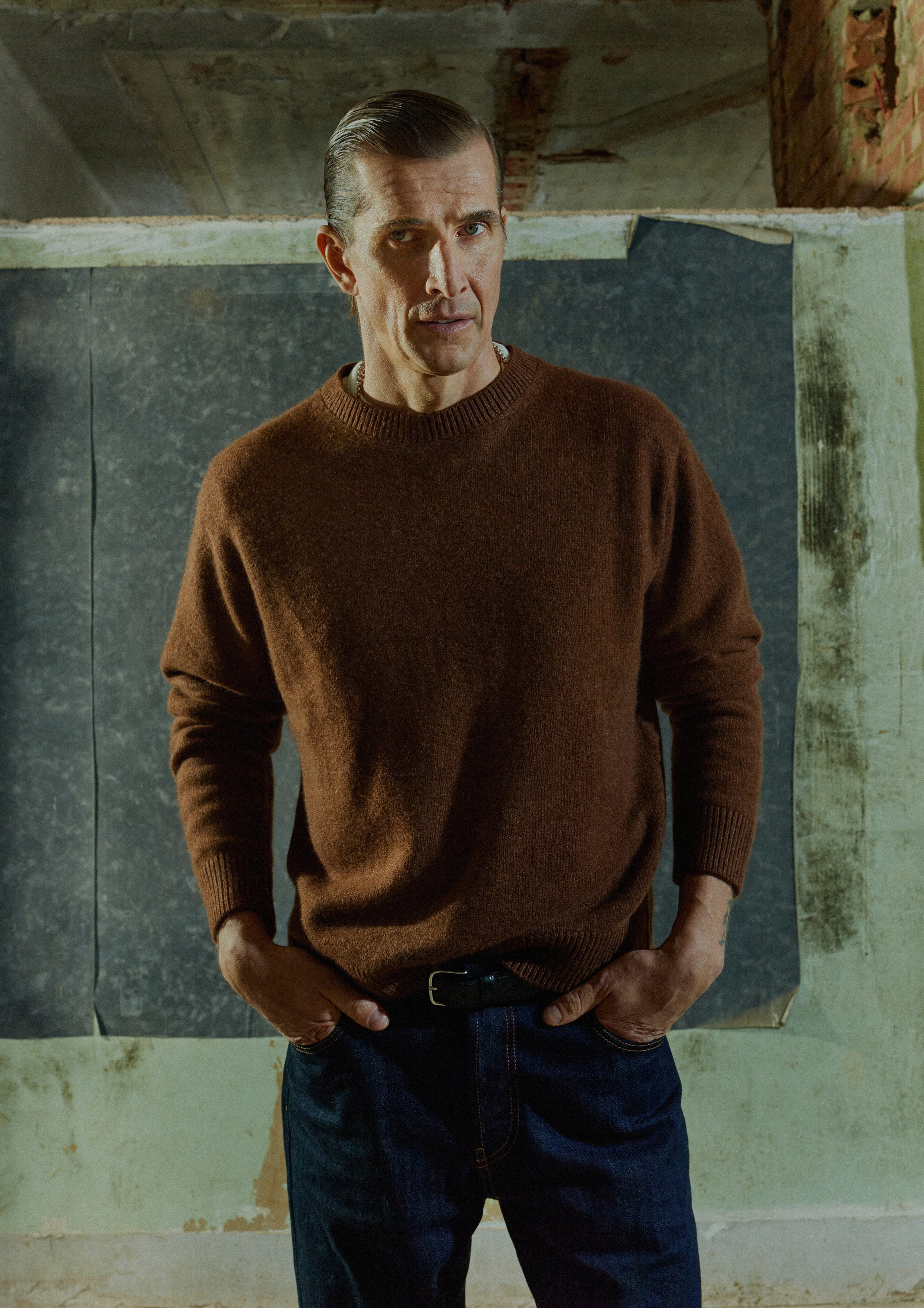 MR PORTER_THE NEW ESSENTIALS CAMPAIGN_KNITWEAR_08.jpg