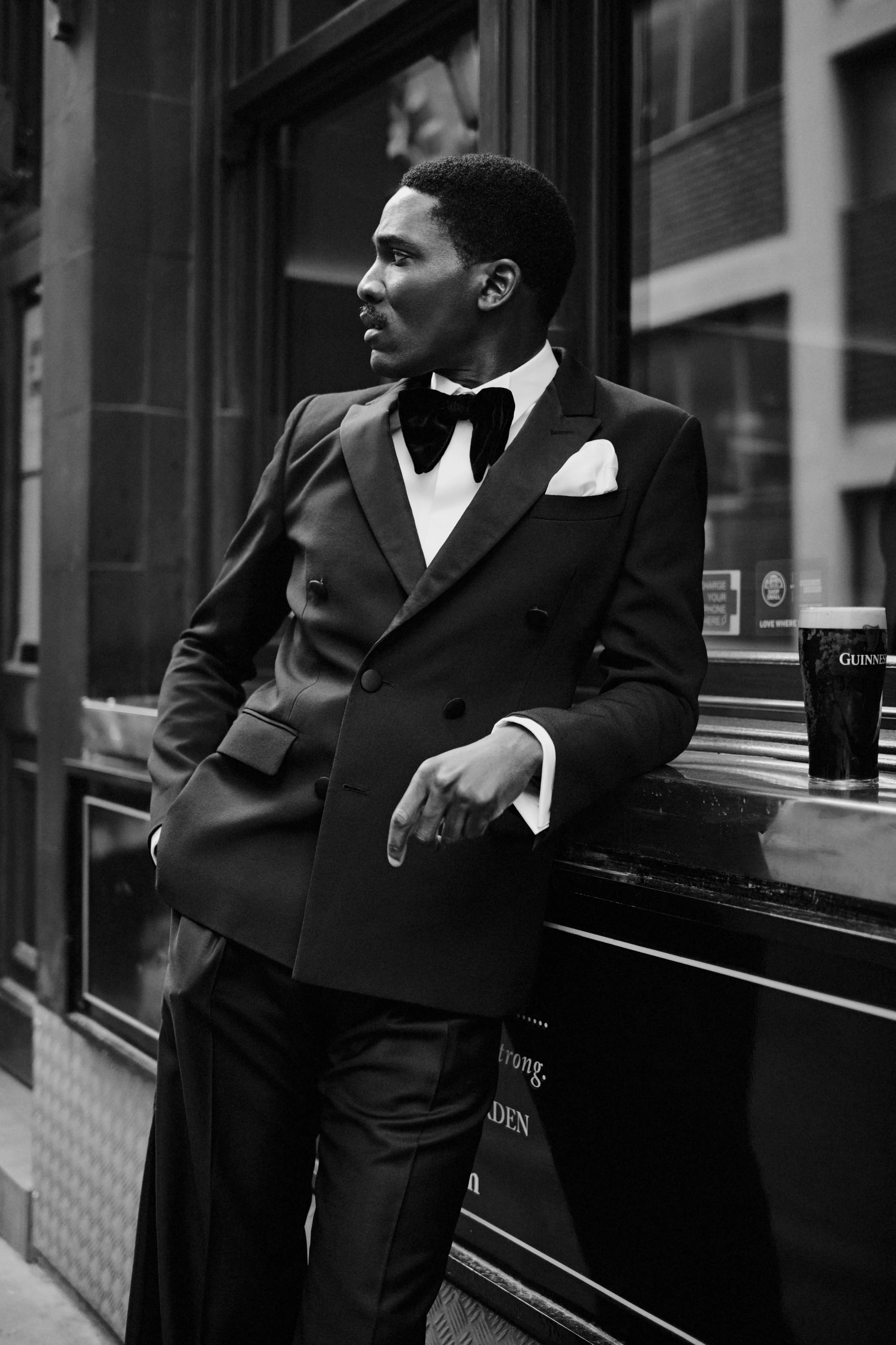 SHOPPING: Mastering Event Dressing - A Guide for Men