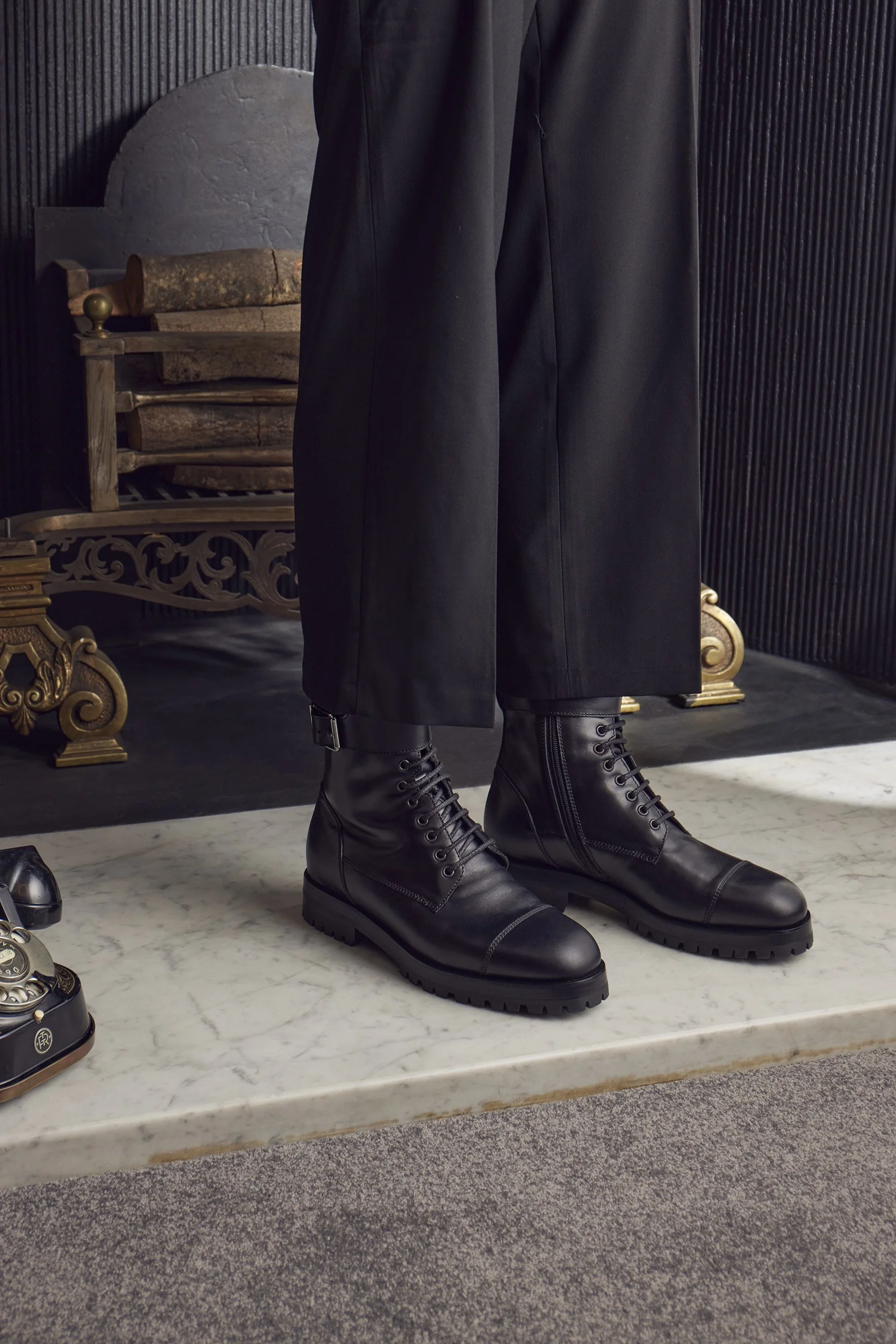 231106_Monolo_Blahnik_2315.jpg