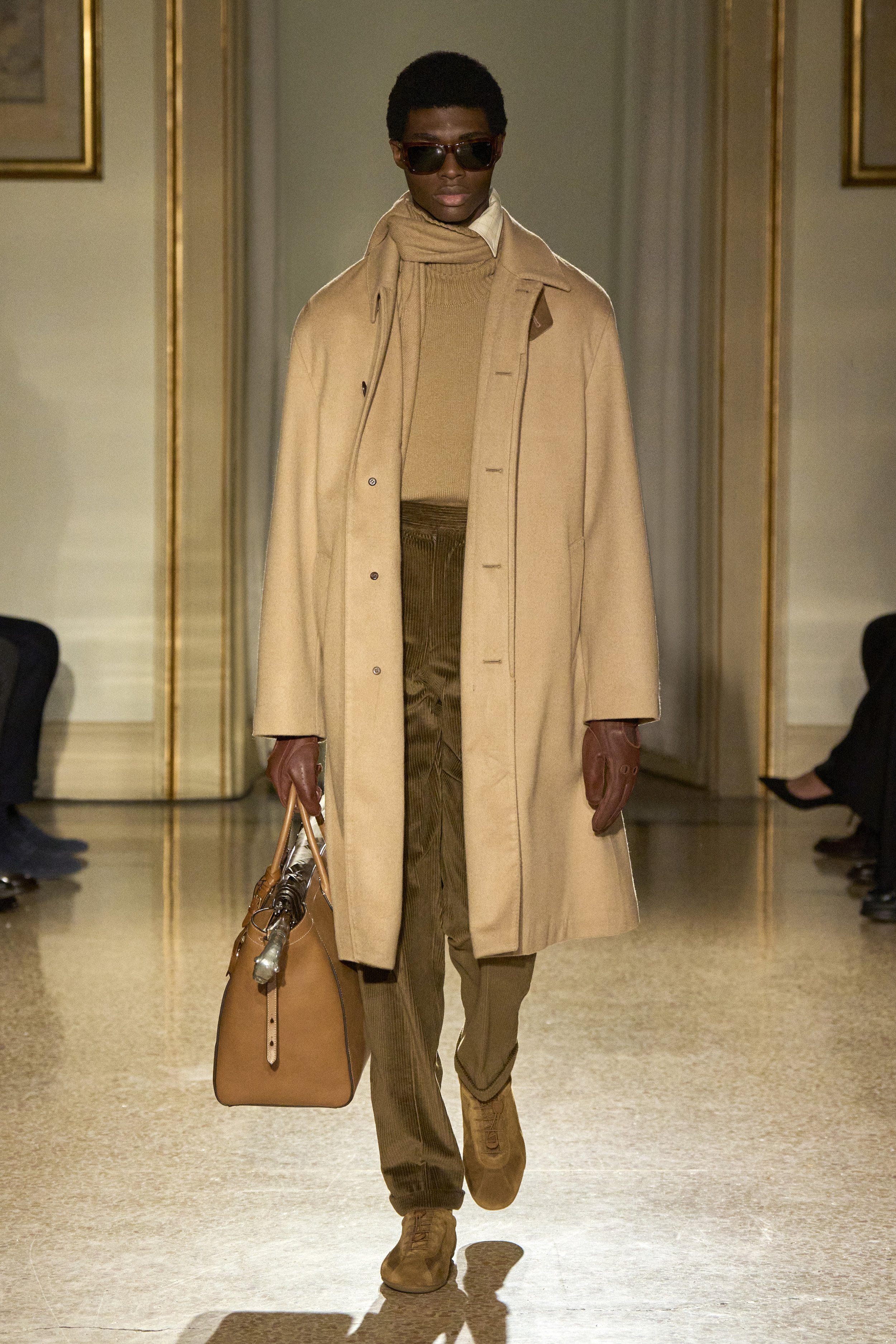 dunhill_AW25_VogueRunway_Look_04.jpg