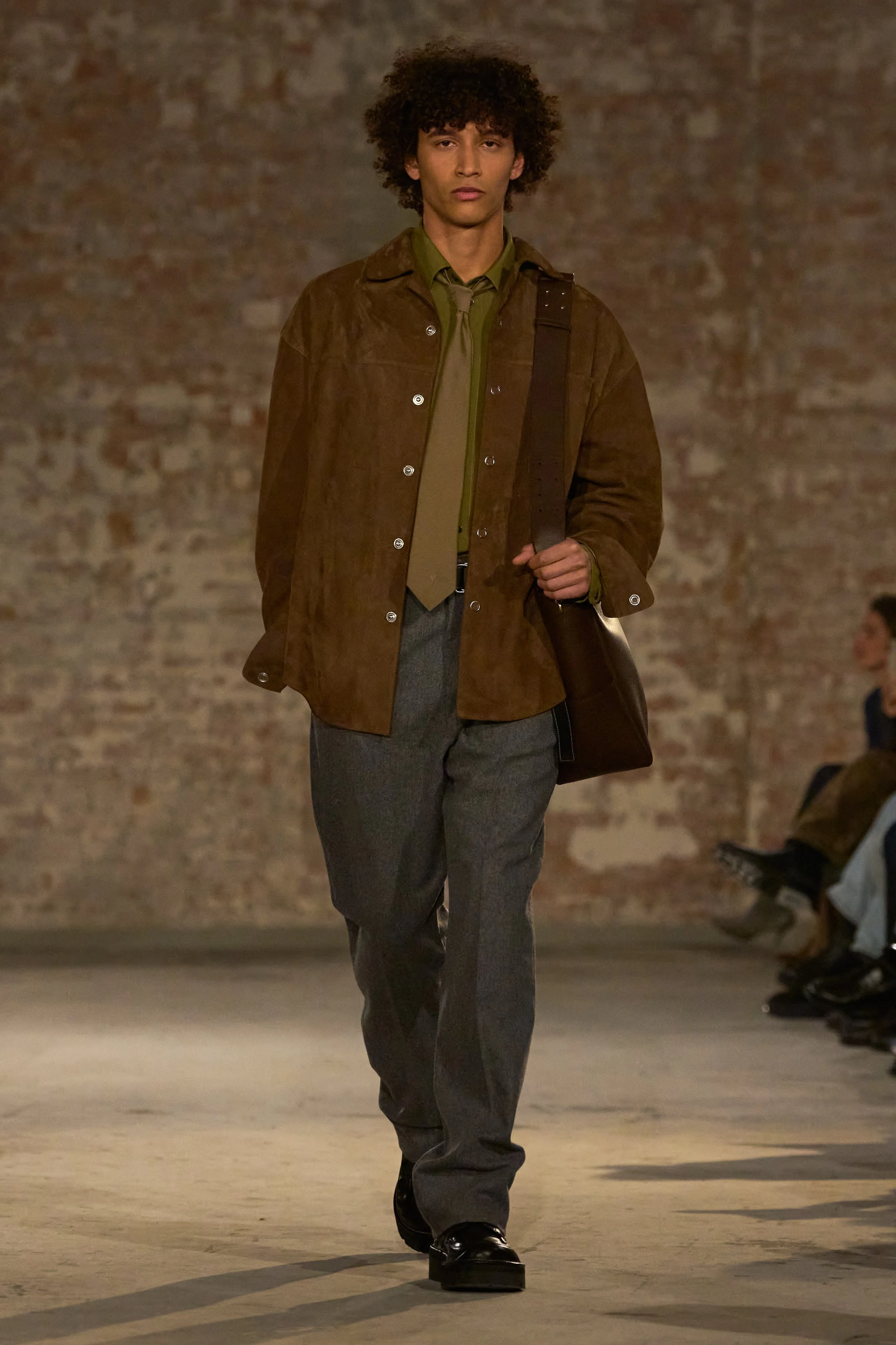 6_AMI_FW25_SHOW_RUNWAY_LOOK_15.jpg