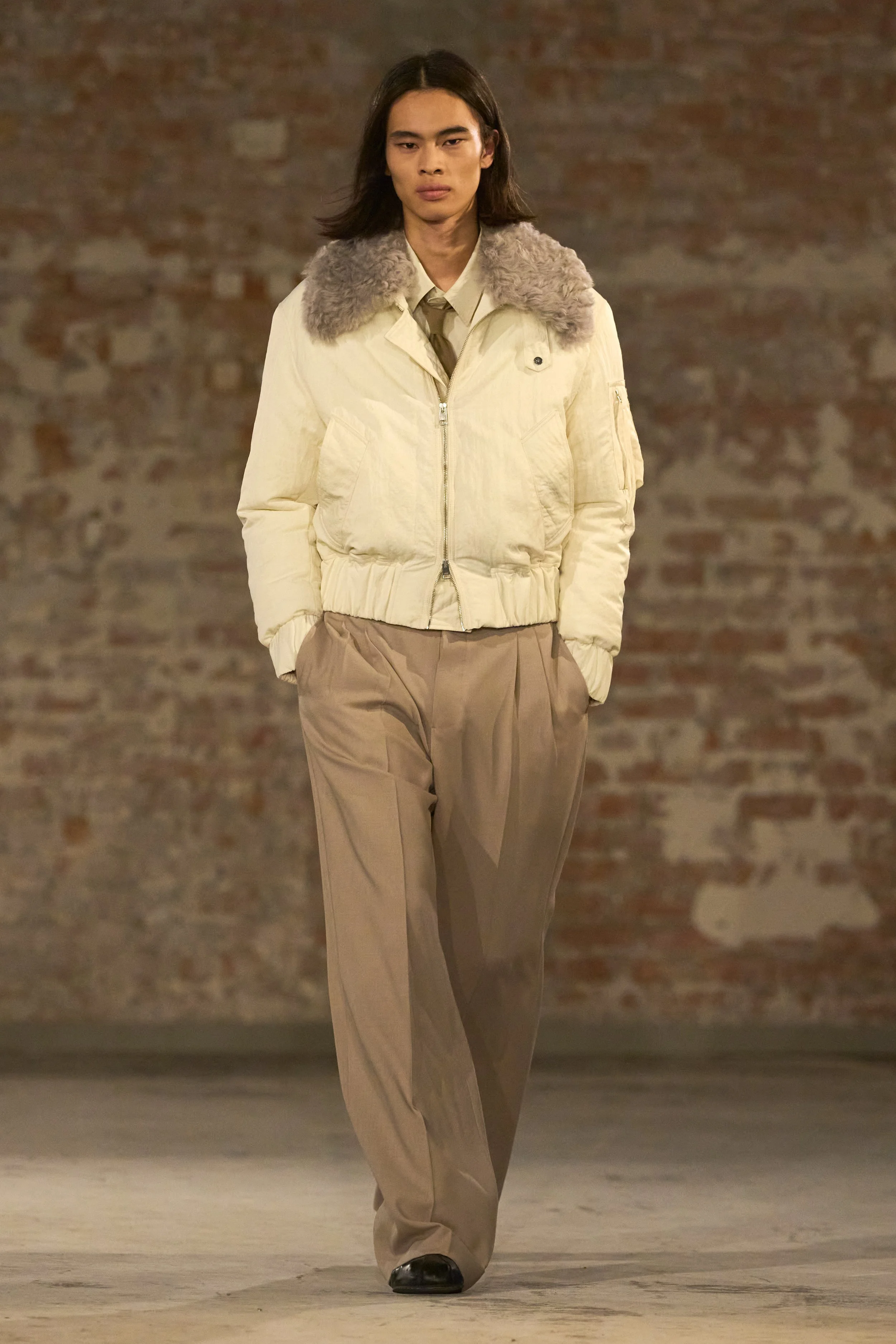 6_AMI_FW25_SHOW_RUNWAY_LOOK_28.jpg