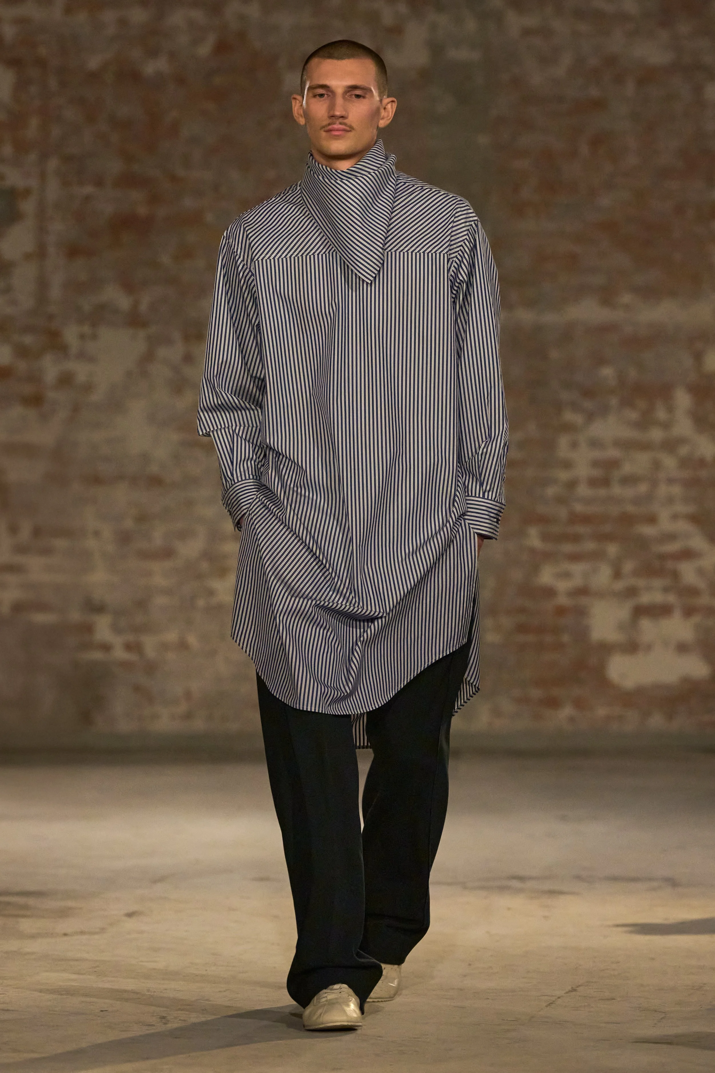 6_AMI_FW25_SHOW_RUNWAY_LOOK_36.jpg