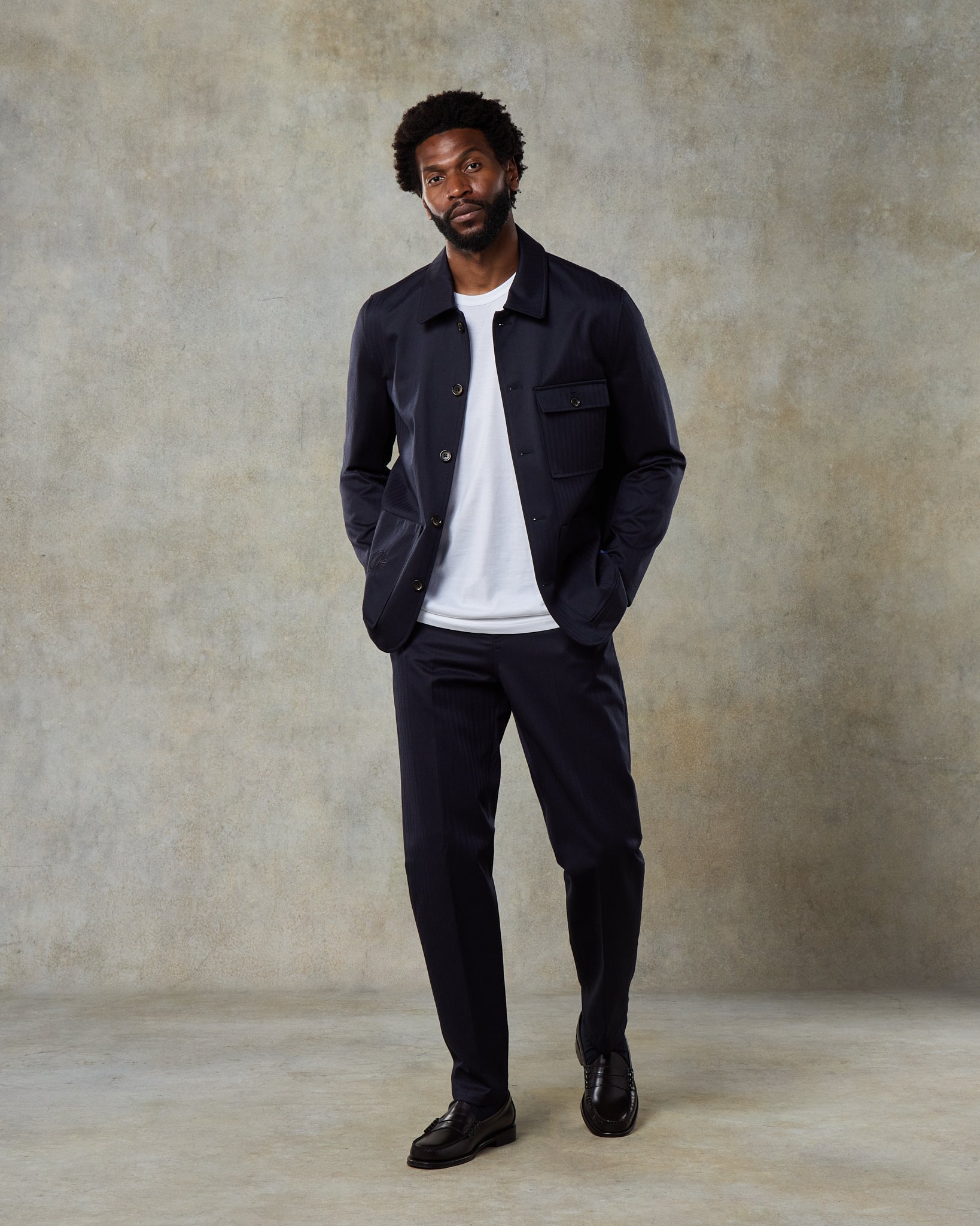 0.7RN_MAN_UNBUTTONED_FRONT_FULL_ 37.jpg