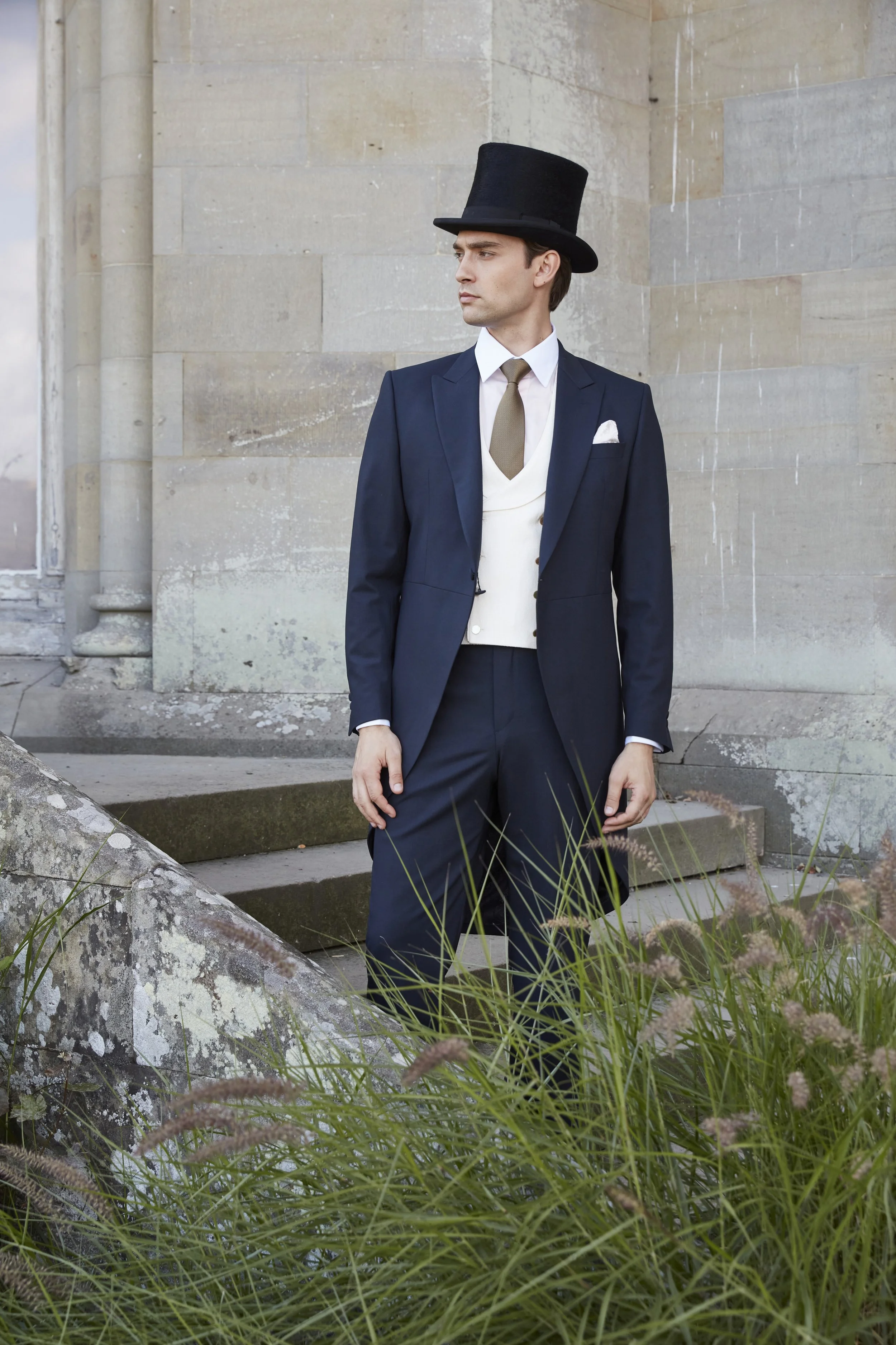 Favourbrook Unveils Royal Ascot 2025 Collection: Tailoring Tradition for Race Day Elegance