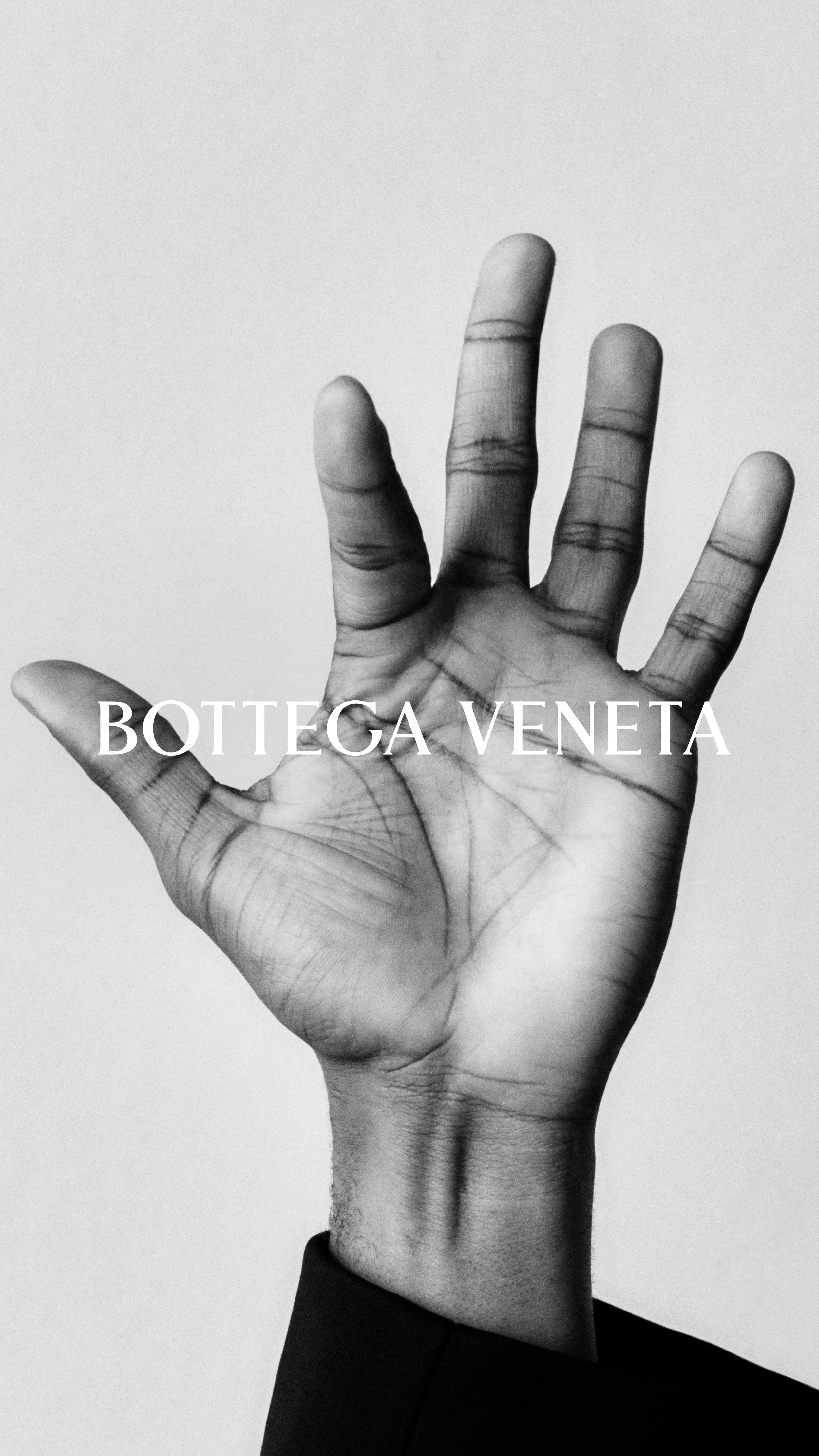 BOTTEGA VENETA_CRAFT IS OUR LANGUAGE_HAND GESTURE_9X16_17.jpg