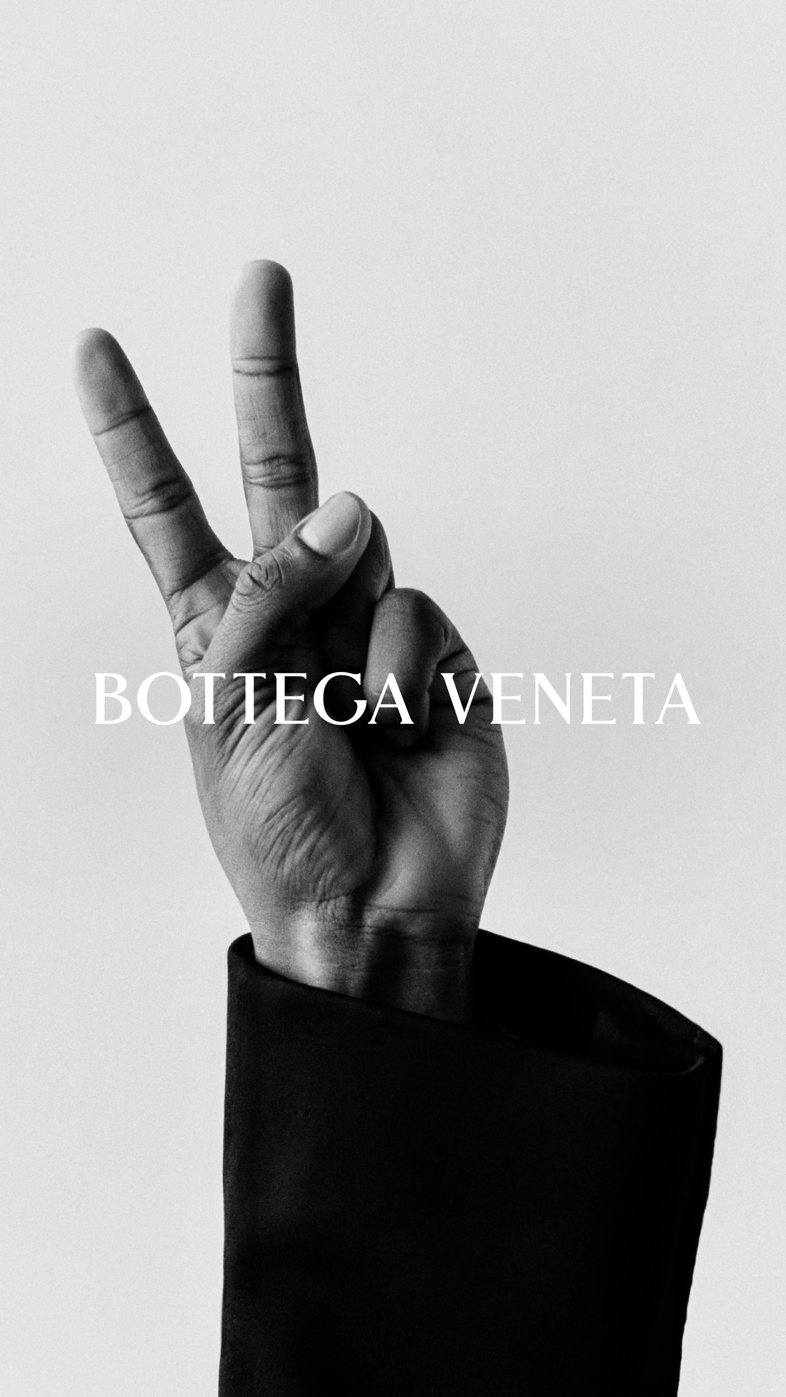 BOTTEGA VENETA_CRAFT IS OUR LANGUAGE_HAND GESTURE_9X16_20.jpg