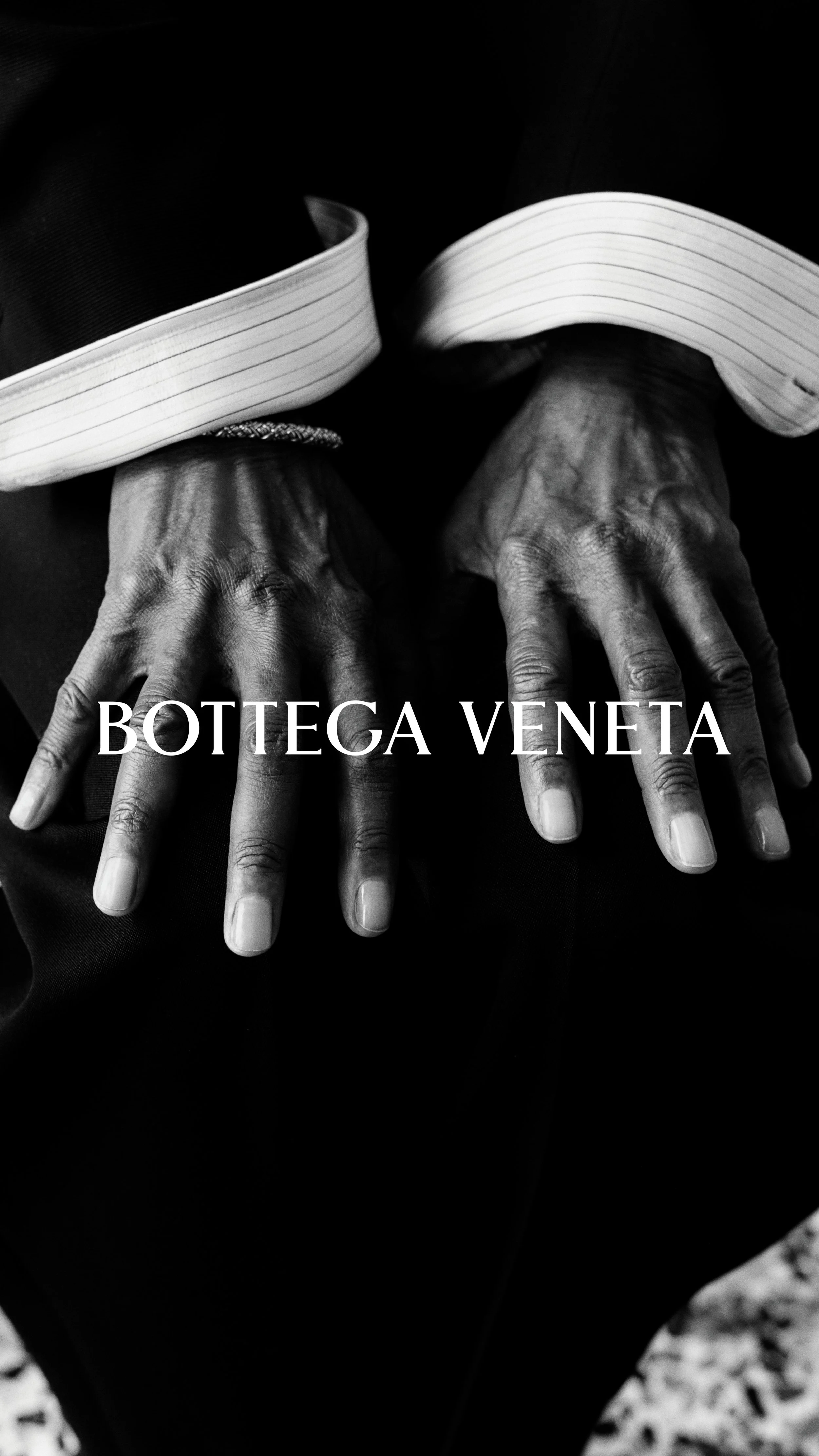 BOTTEGA VENETA_CRAFT IS OUR LANGUAGE_HAND GESTURE_9X16_36.jpg
