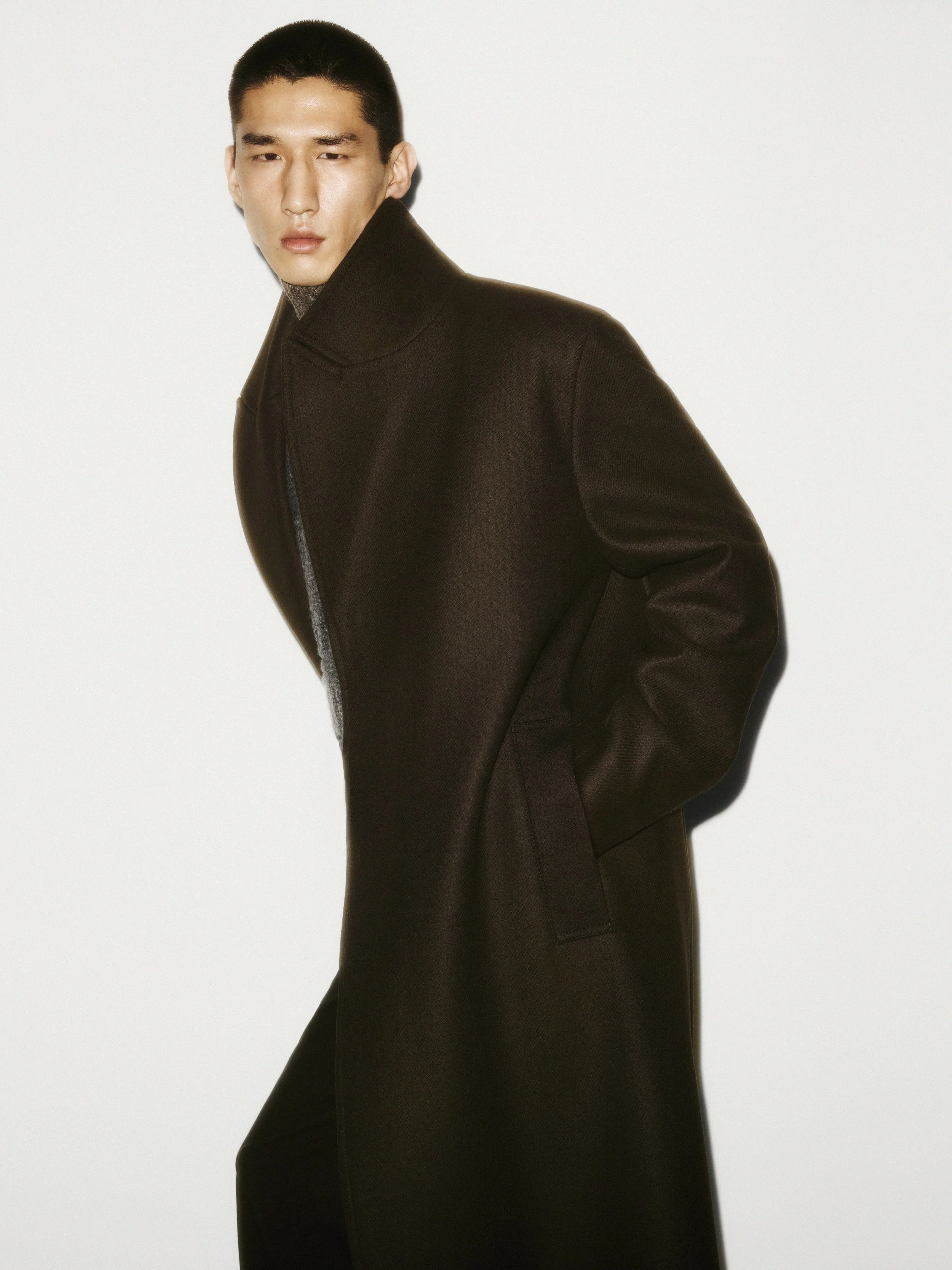 AW25 CAMPAIGN_LONG LI_03.jpg