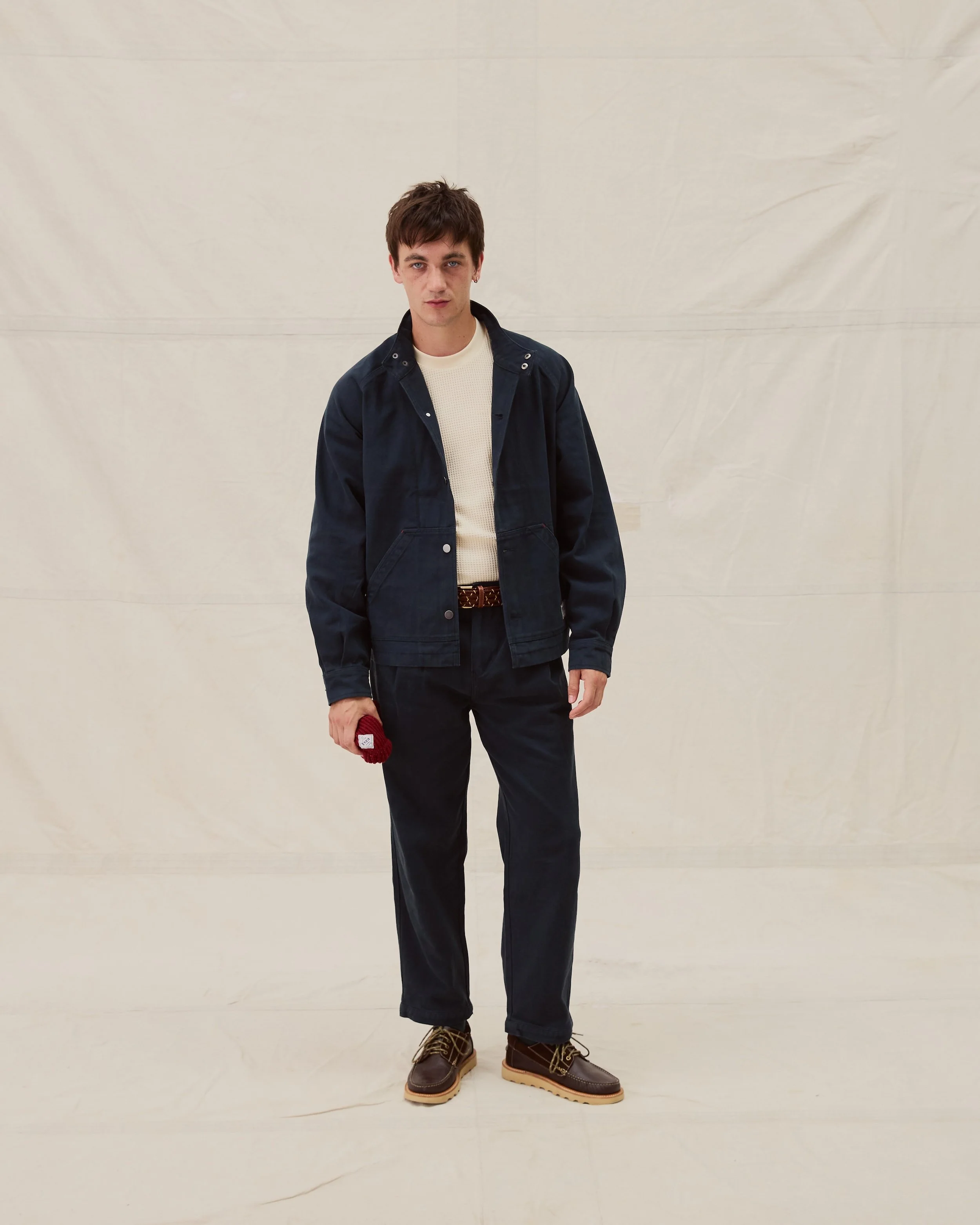 Fera - Low Collar Navy - 3.jpg
