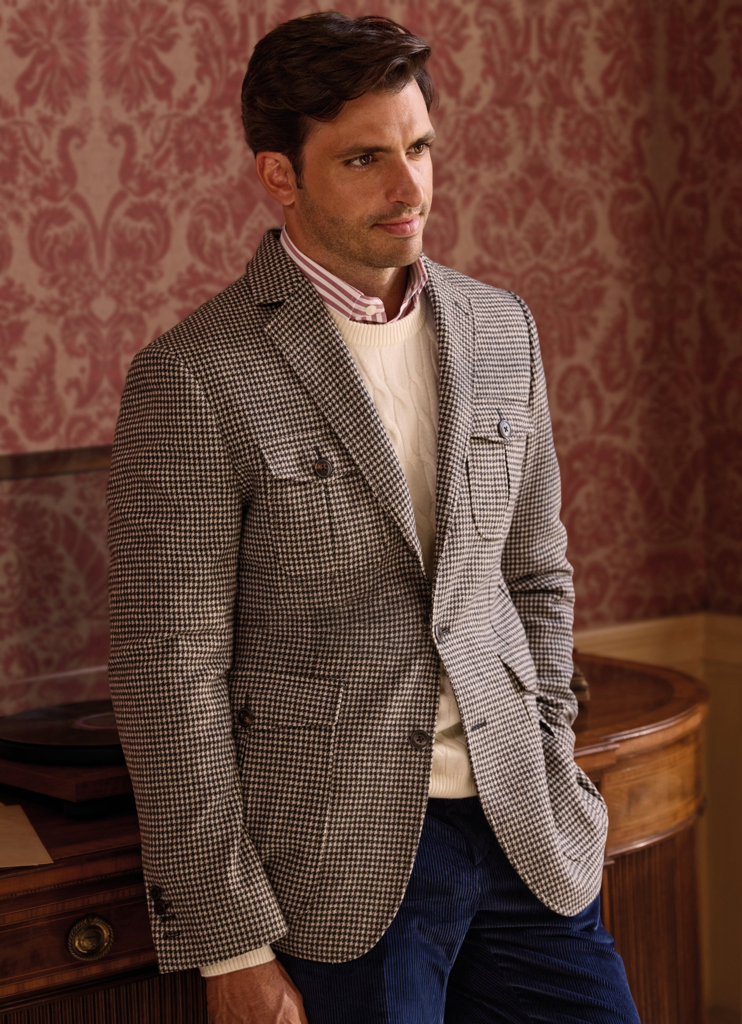 HACKETT_AW25_BC_SHOT_15_008f2_300DPI.jpg
