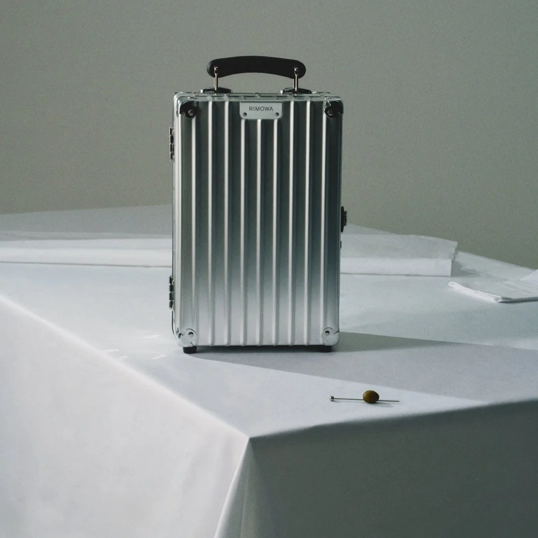 RIMOWA x ROBBE & BERKING_Cocktail_Case_Silver_1x1 (4).jpg