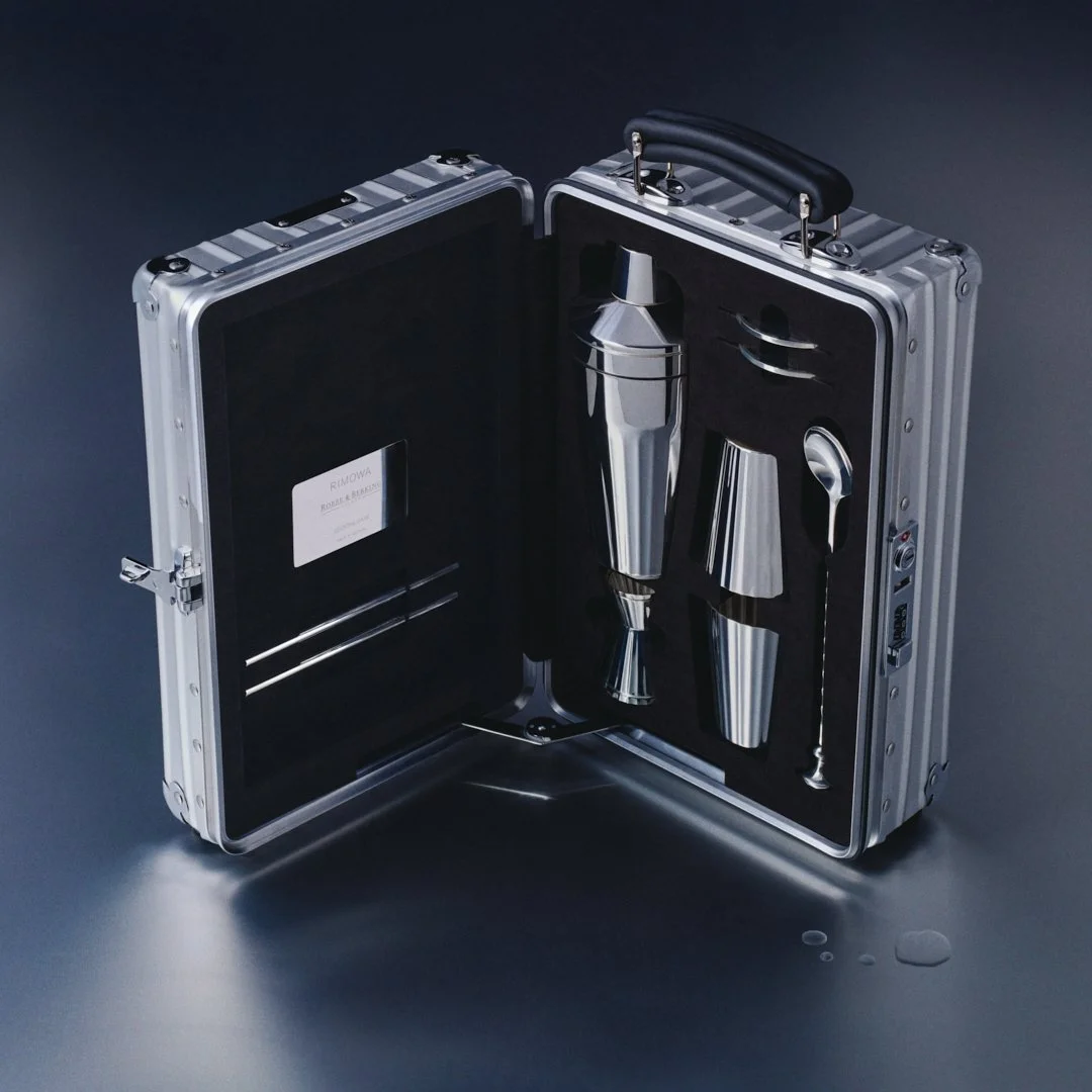 RIMOWA x ROBBE & BERKING_Cocktail_Case_Silver_1x1 (5).jpg