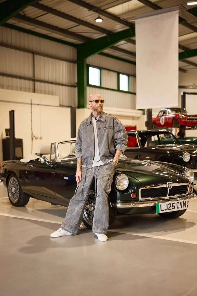 PHOTO-2025-11-01-07-43-31 2.jpg