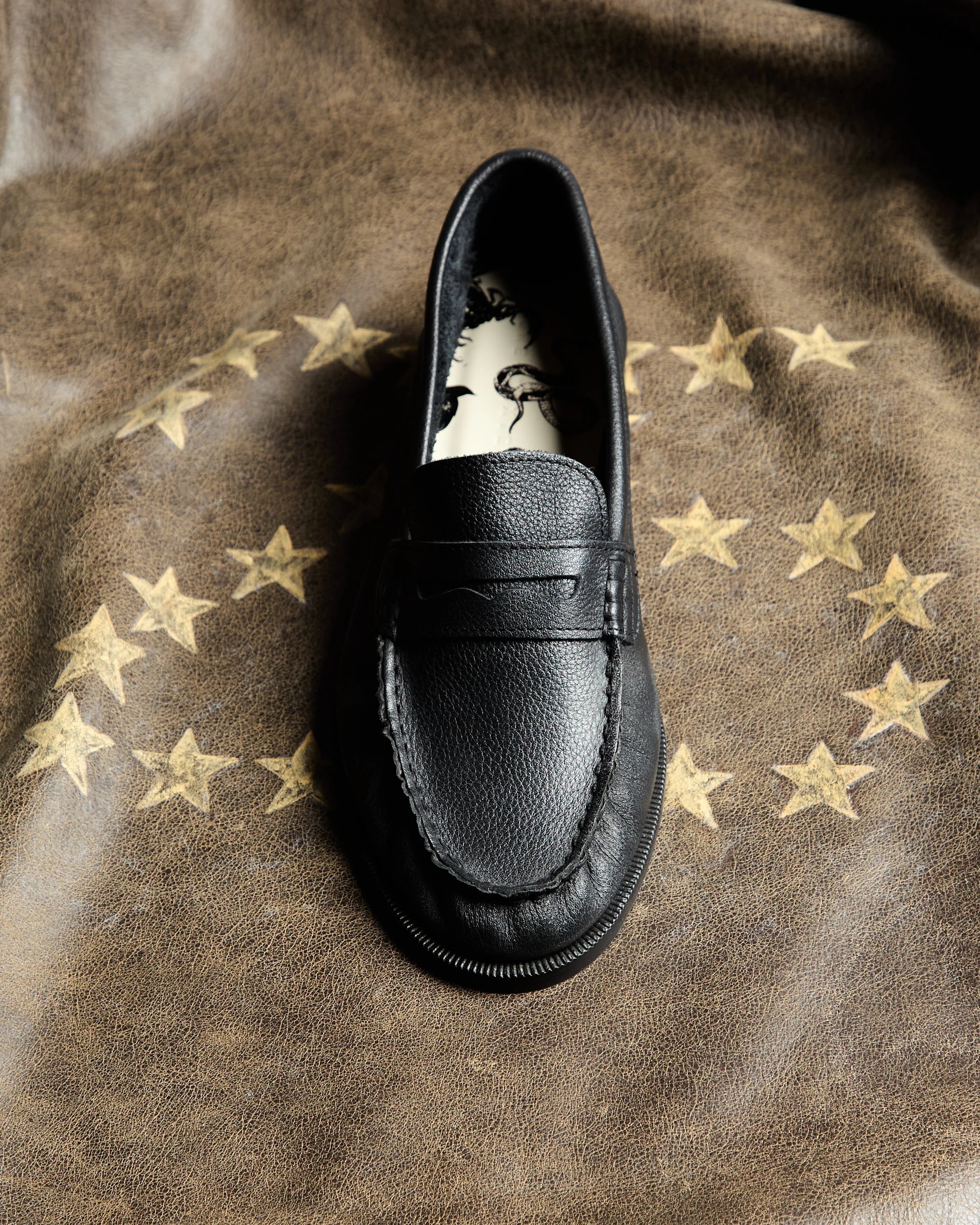 DUKE + DEXTER Introduces Ezra