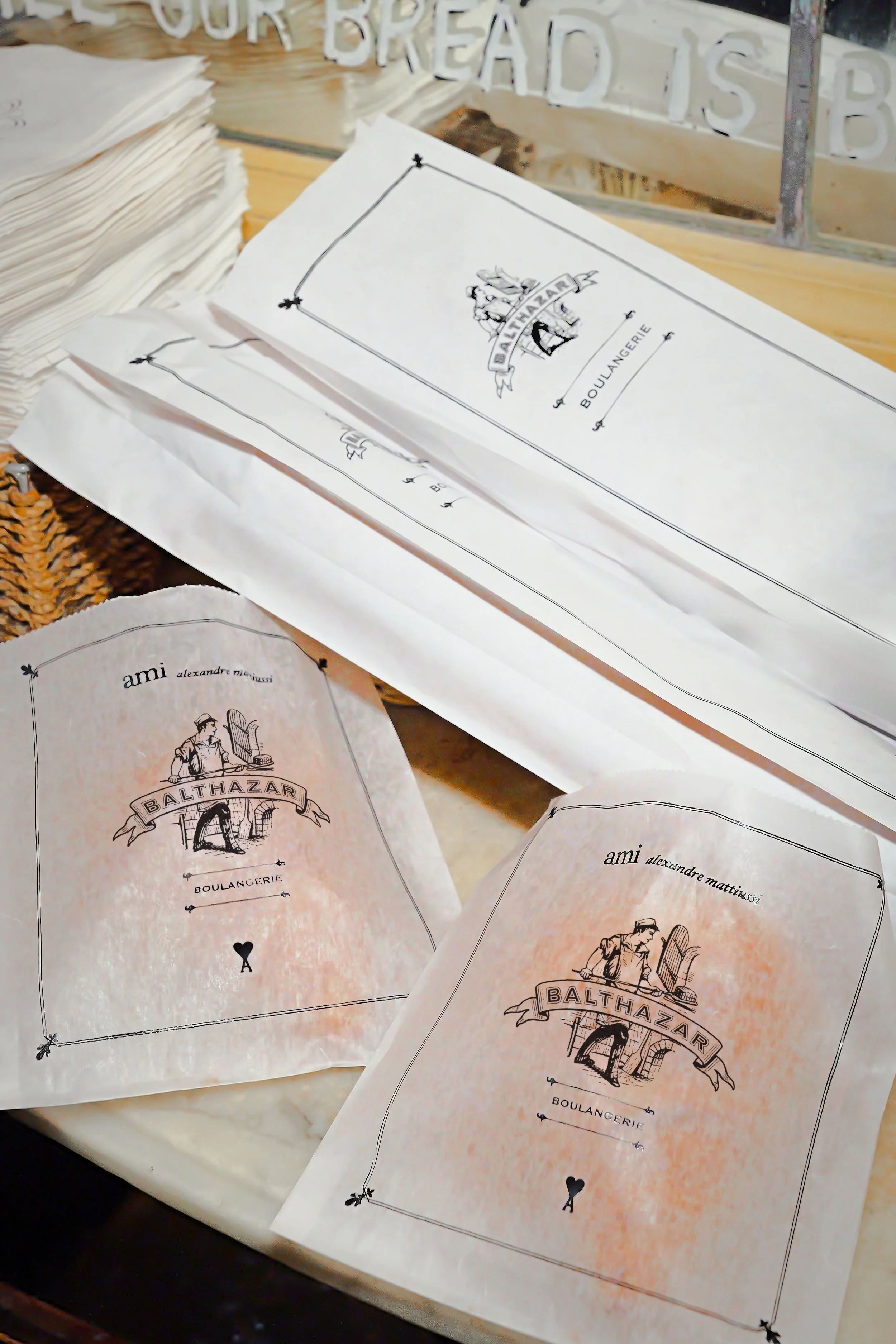 AMI PARIS_BALTHAZAR_IMAGE (7).jpg