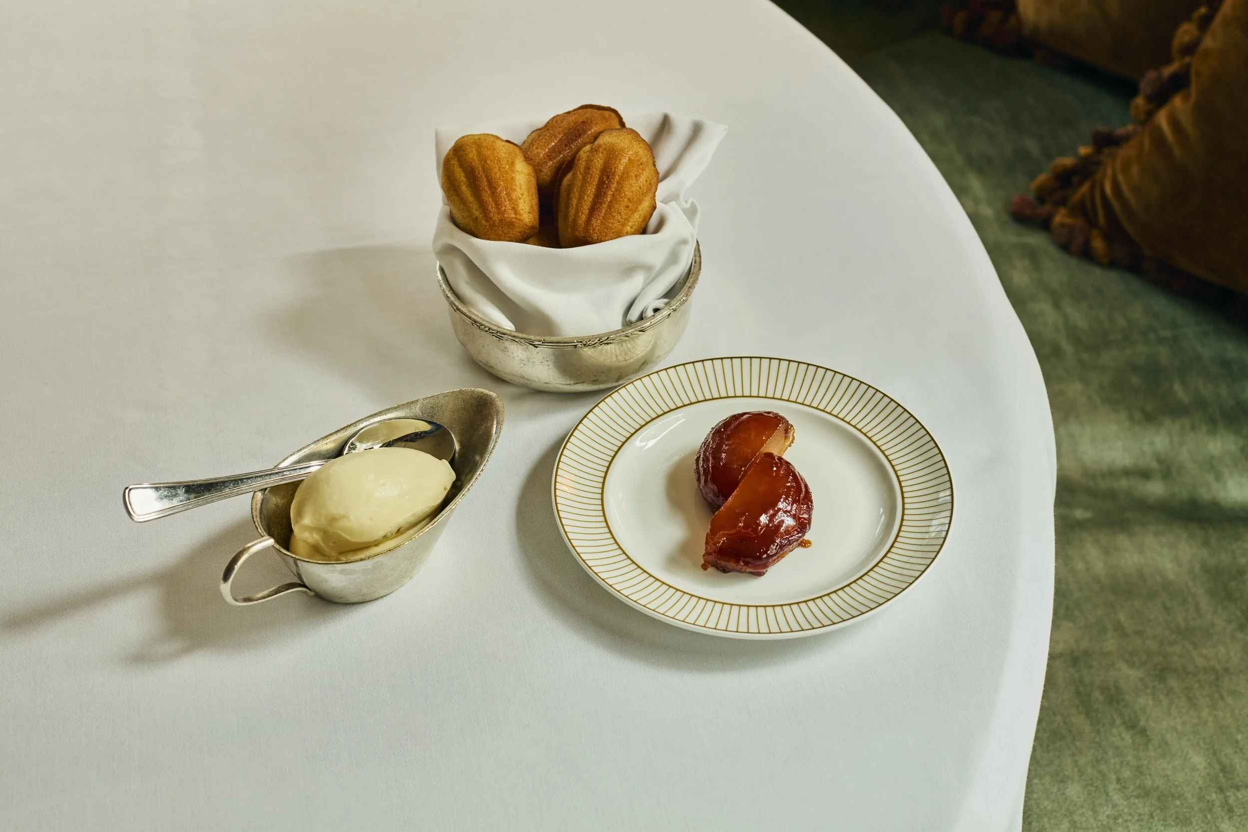 Kettner's Gives Afternoon Tea a French Education