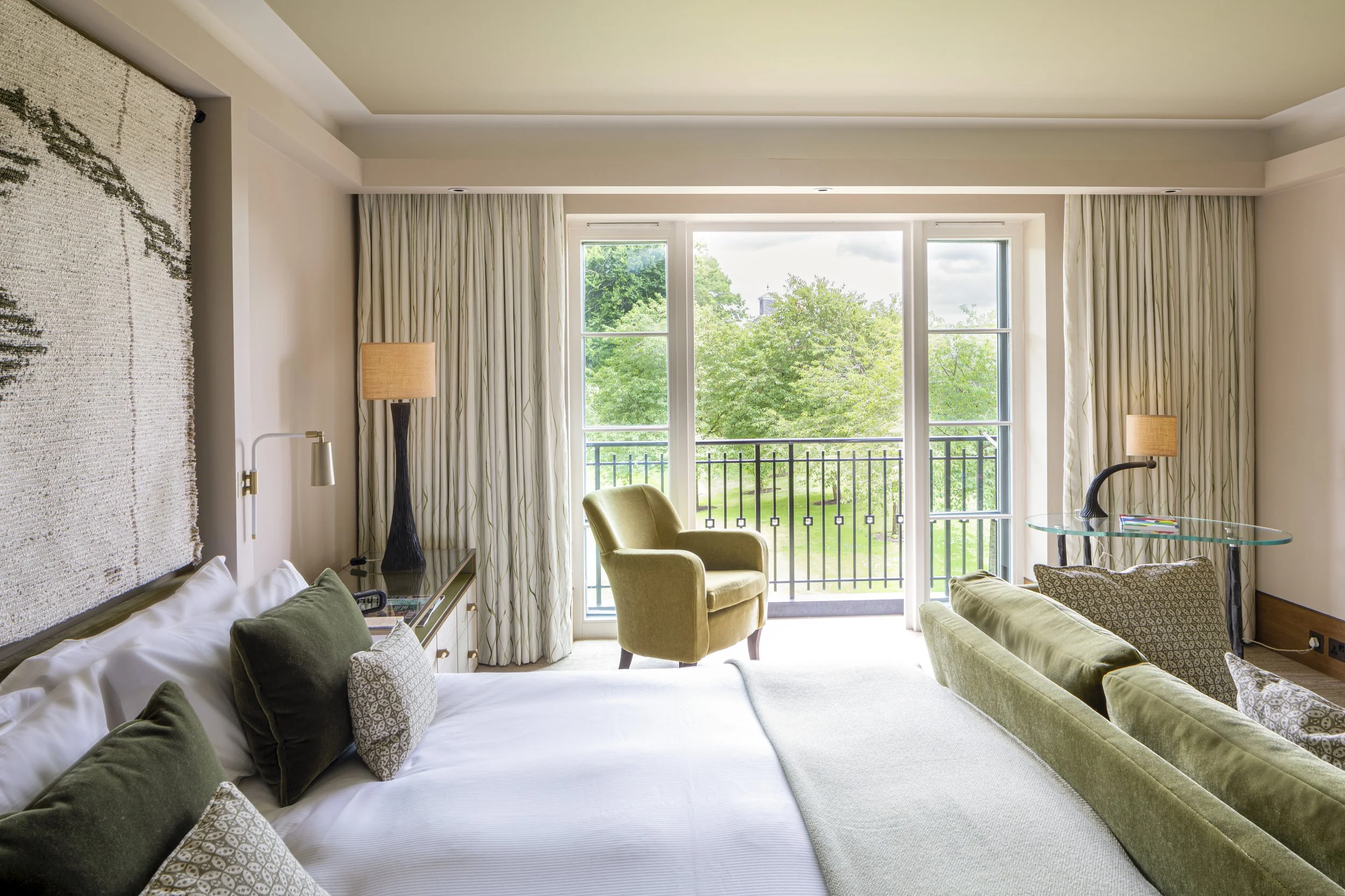 7. Deluxe room with garden view.jpg