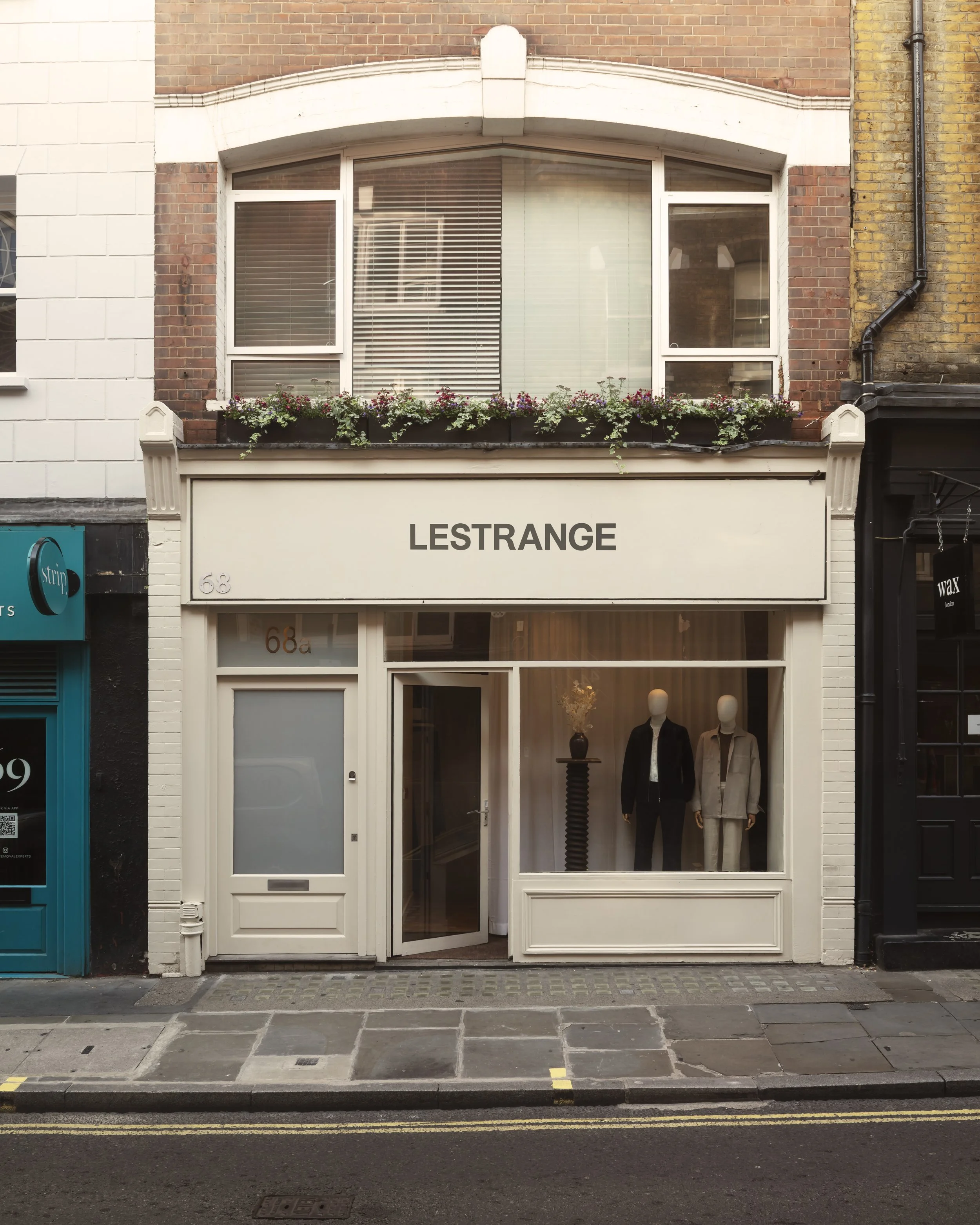 LESTRANGE-The-Apartment-Photo-Credit-Oskar-Proctor-02.jpg