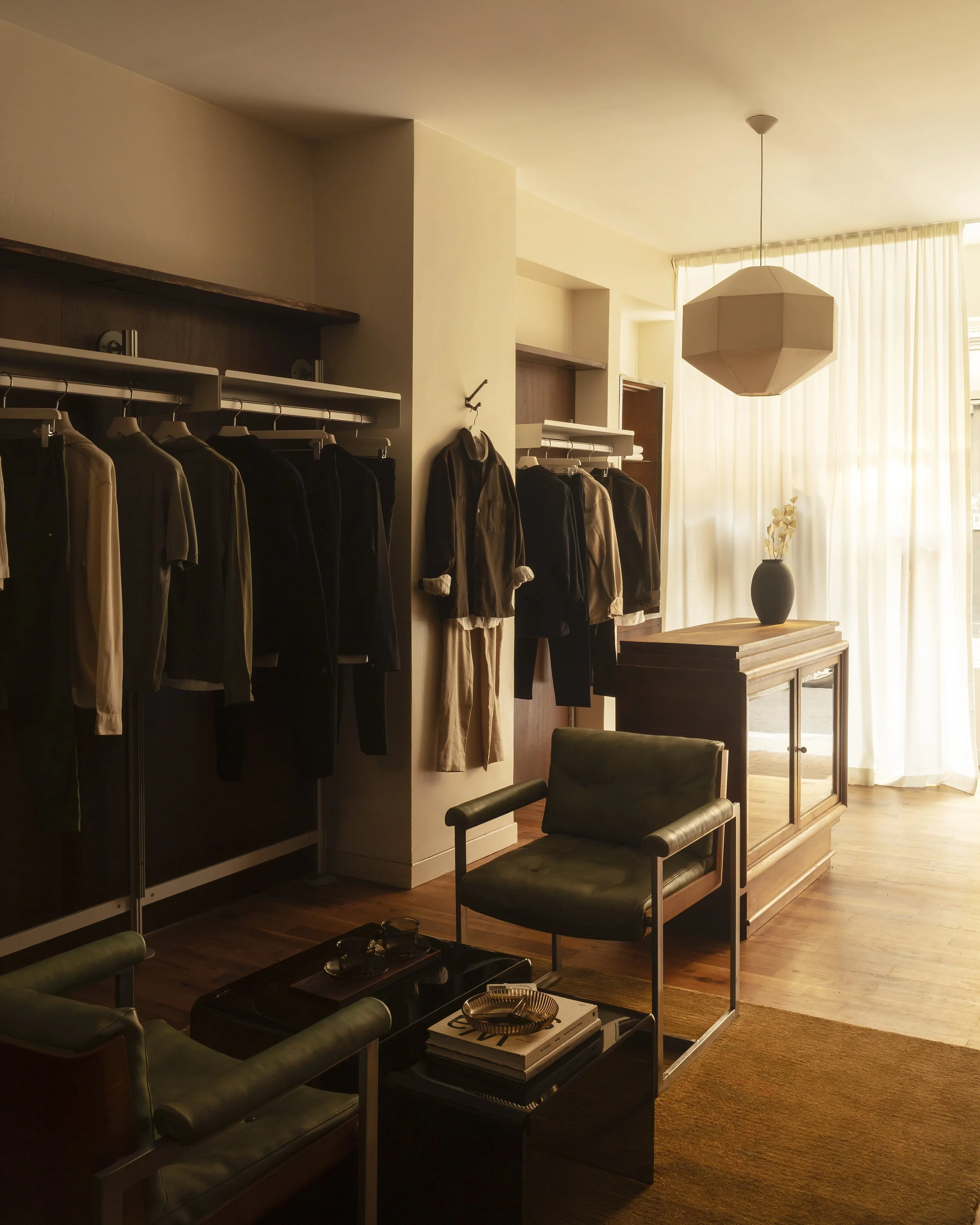 LESTRANGE-The-Apartment-Photo-Credit-Oskar-Proctor-04.jpg