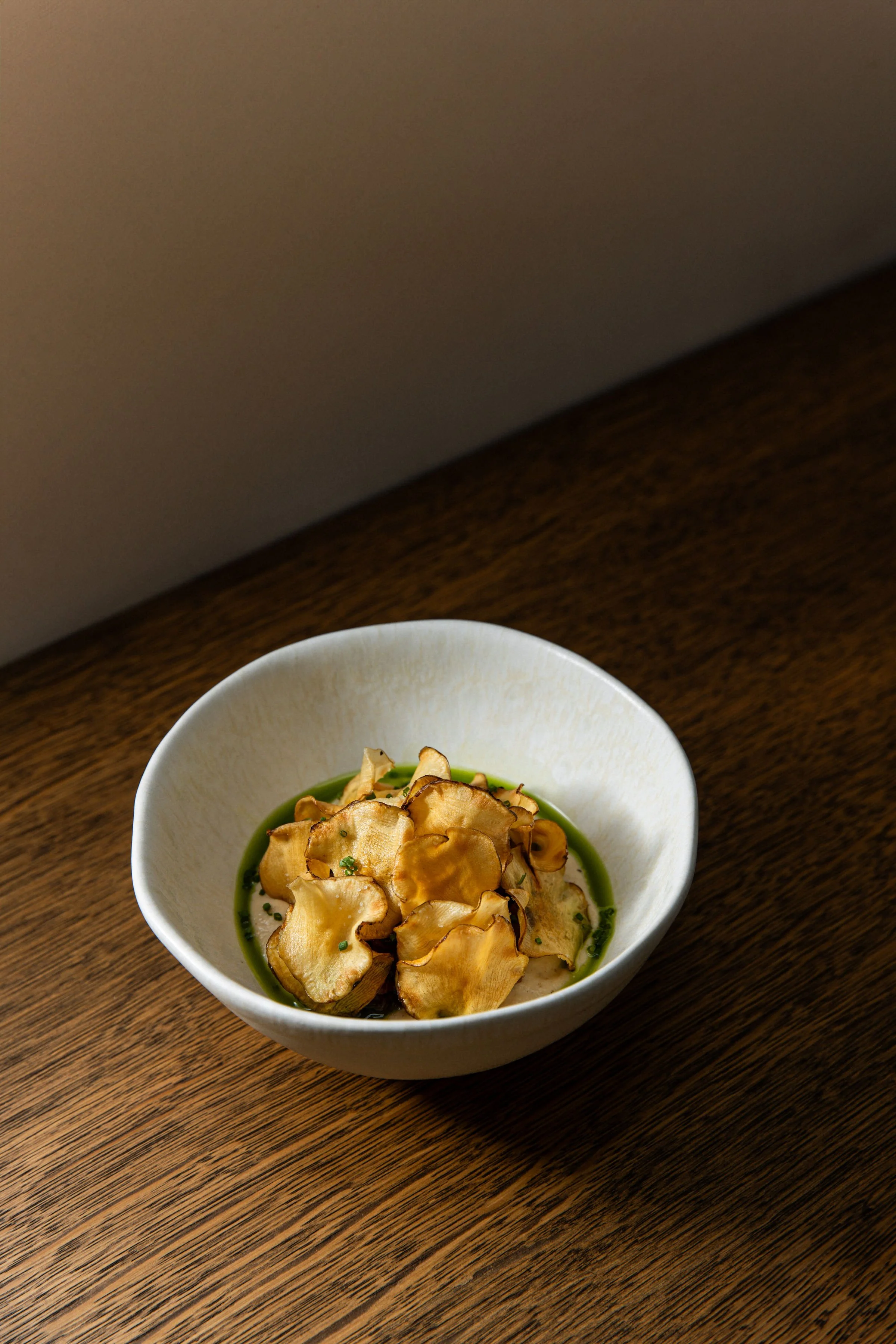 SINO_Beef tartar with ceps sabayon, Jerusalem artichoke chips and lovage oil Credit_ Viktoriia Klymentieva(2).jpeg