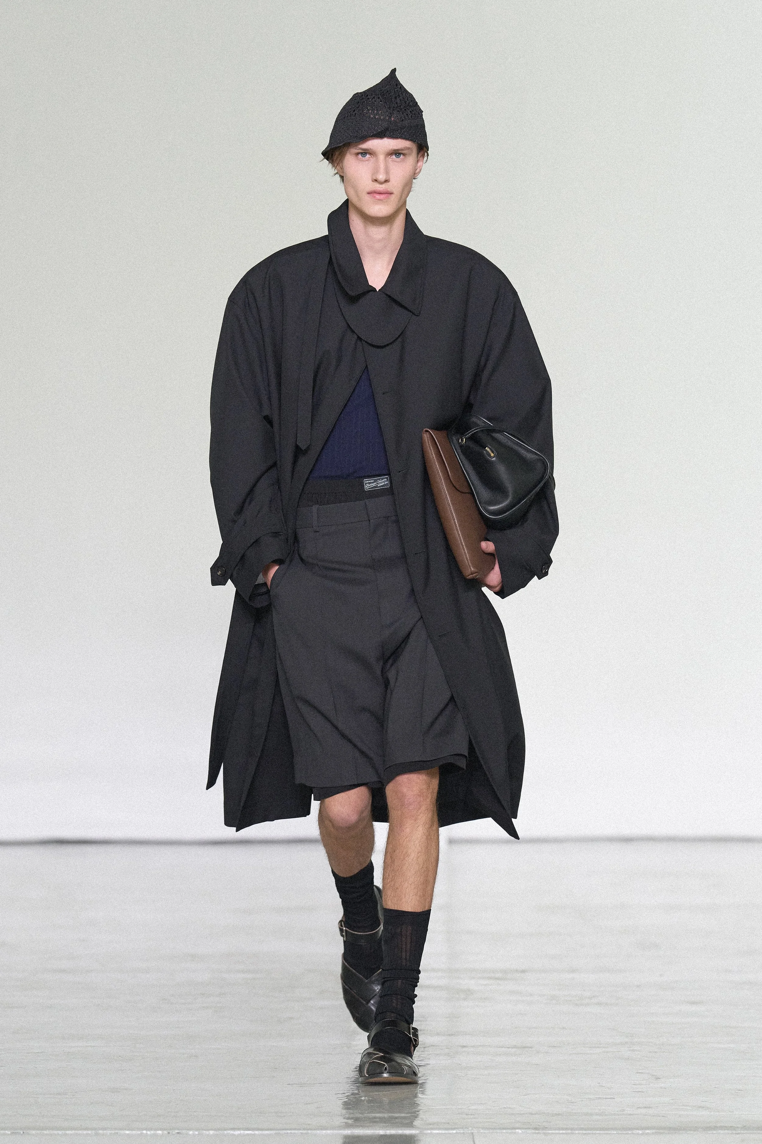 BOTTEGA VENETA - SUMMER 2027 - LOOK 09.jpg