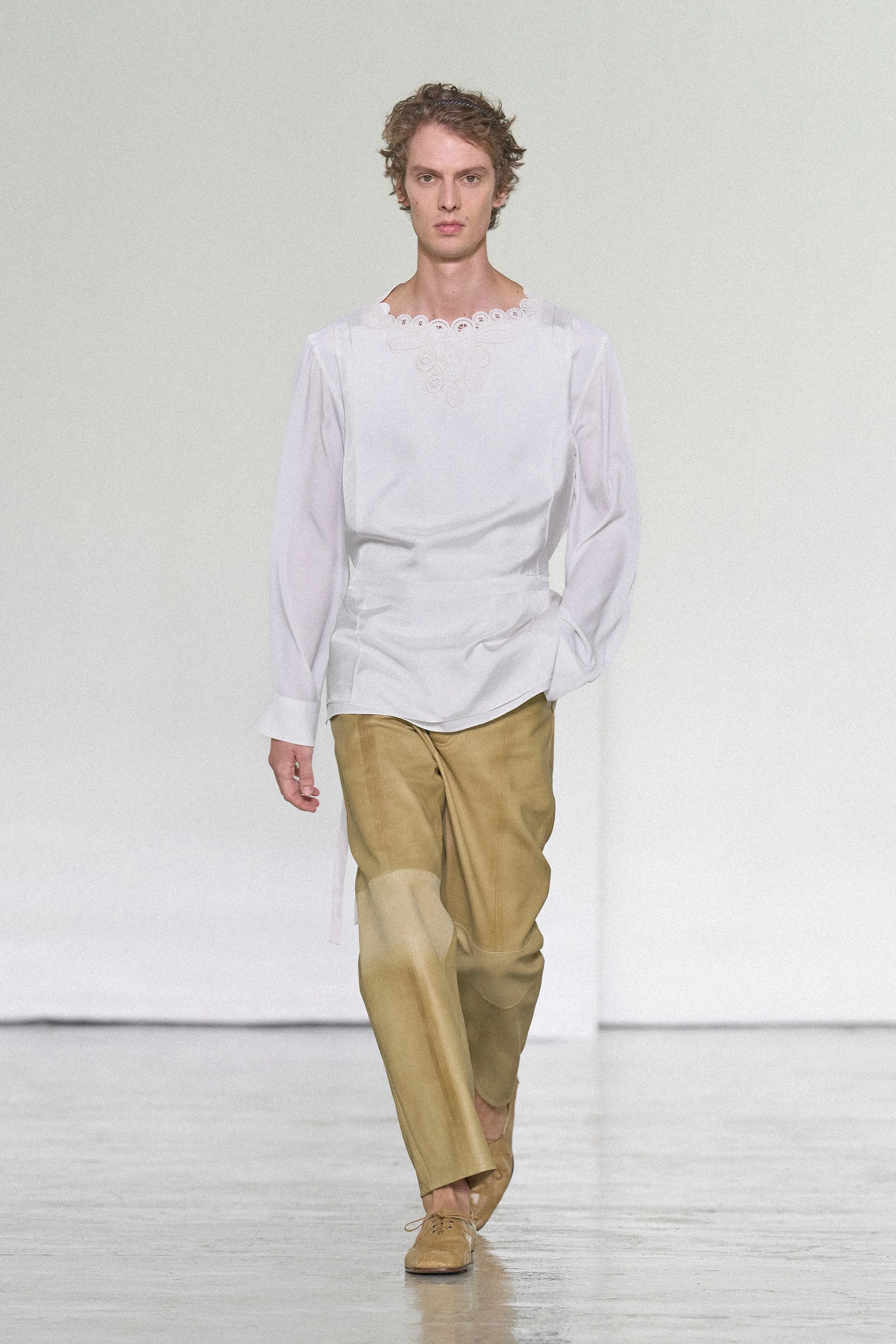 BOTTEGA VENETA - SUMMER 2027 - LOOK 42.jpg