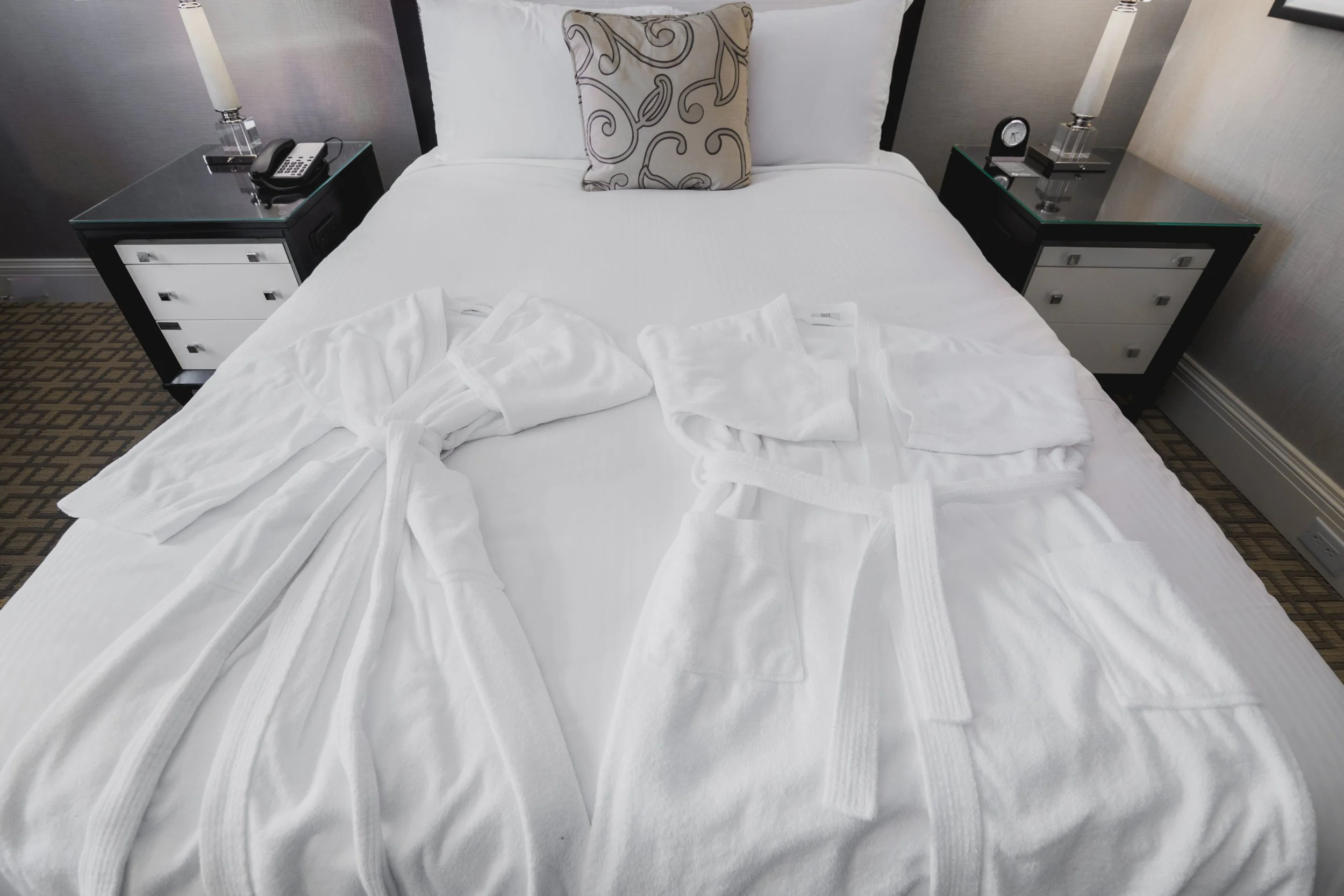 hotel linens.JPG