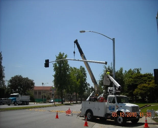 DMR Team, Inc. Provided survey, design, construction management, and inspection services for the installation of new traffic signals along the Fair Oaks Avenue corridor at Bank Street. The project also included cold milling and repaving of existing …