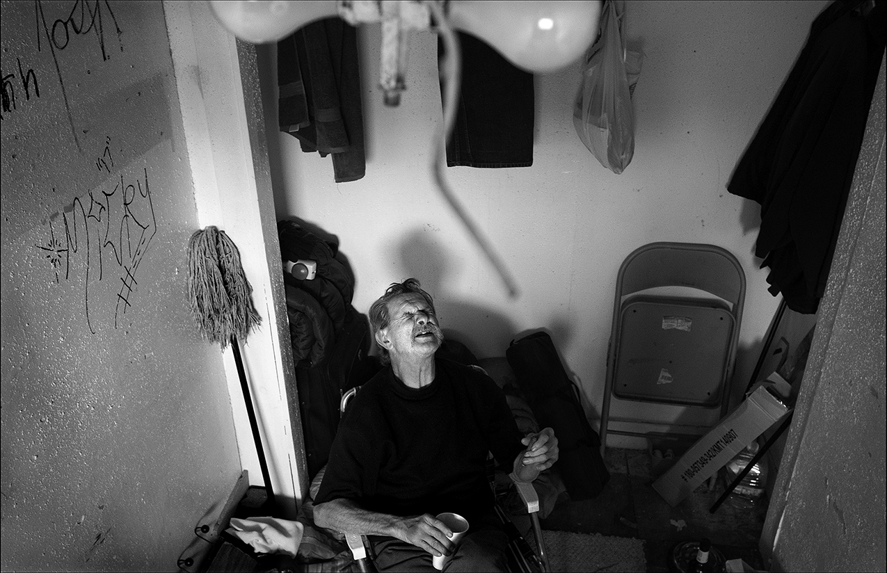 March 2017: James says his apartment building should be torn down. “It’s got bugs, mice and rats. This place is like wide open 24/7 and people come in and out. Sometimes they get high and have sex, sometimes just simply to use a bathroom, and nobody gives a damn. It’s a disgrace. I don’t need to be here, but I can’t find help getting a place I can afford.”