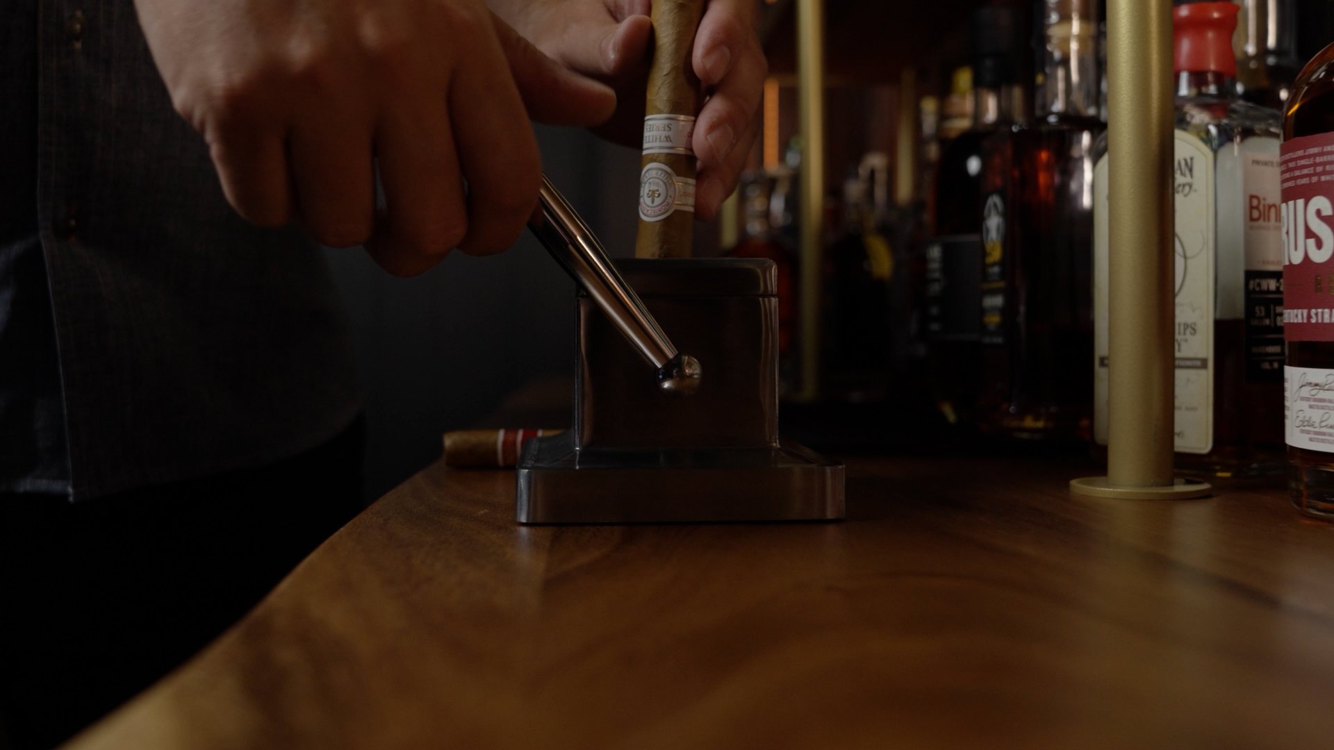 A&O Humidor_1Min_v4.00_00_44_08.Still004.jpg