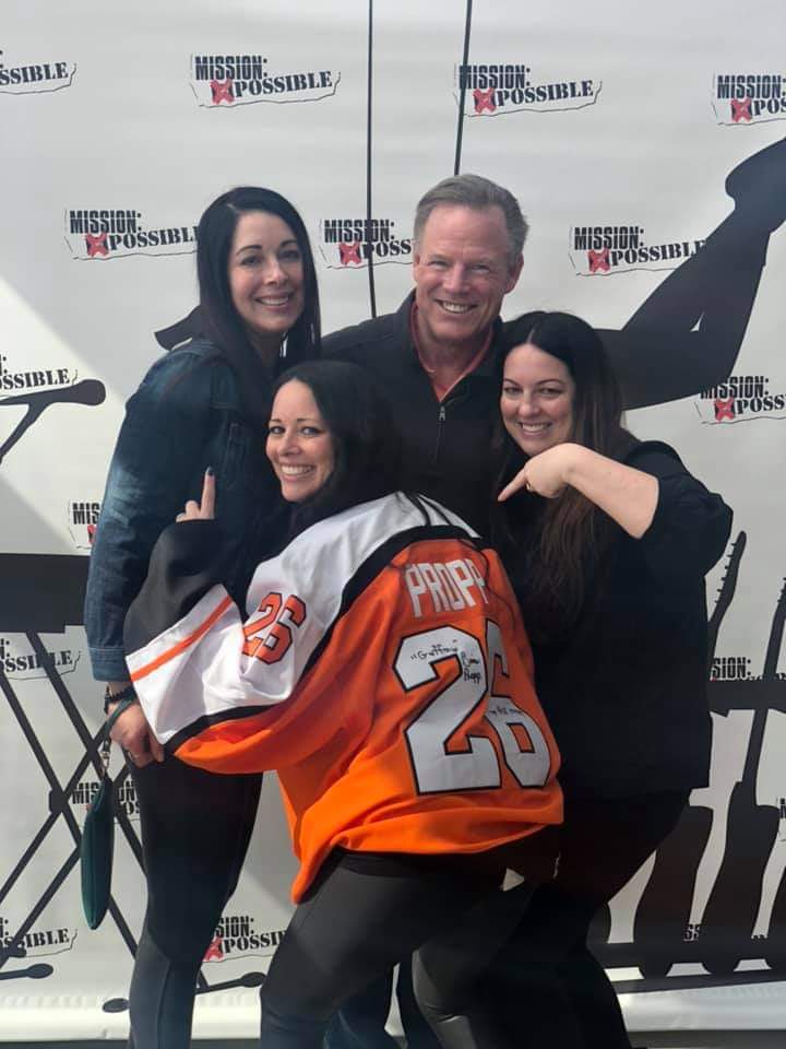  M:P2 incredible moment #86: Last year’s winner of Brian Propp’s jersey brought it back and got to meet Mr. Propp himself. 