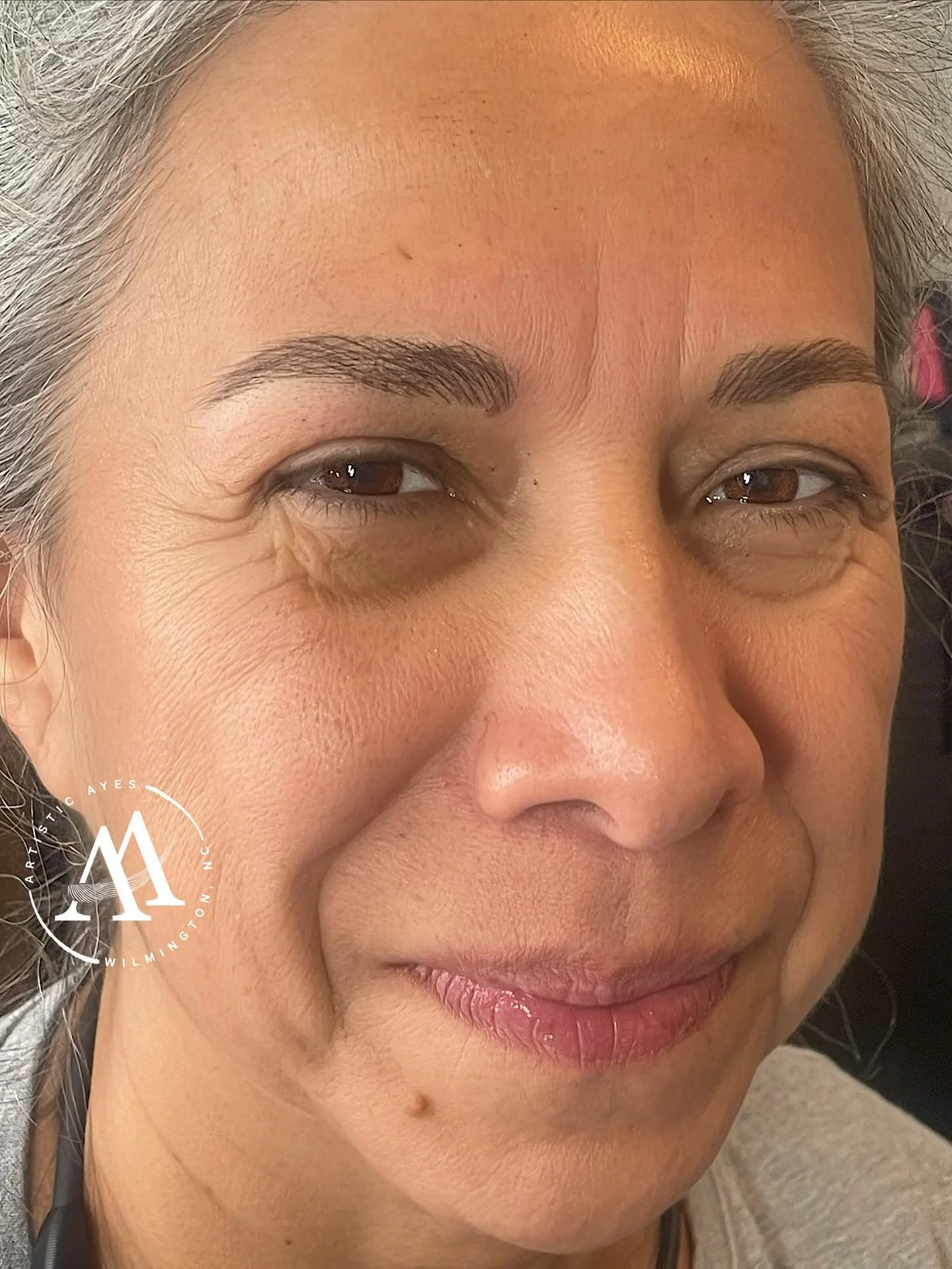 Working with my new friend from New York was a delight! Don&rsquo;t underestimate the impact of Brow Magic; Flip through to see how we reshaped her &ldquo;Before-Brows&rdquo;!
.
#wilmingtonBrowGiftCards #microbladingwilmington #wilmingtonmicroblading