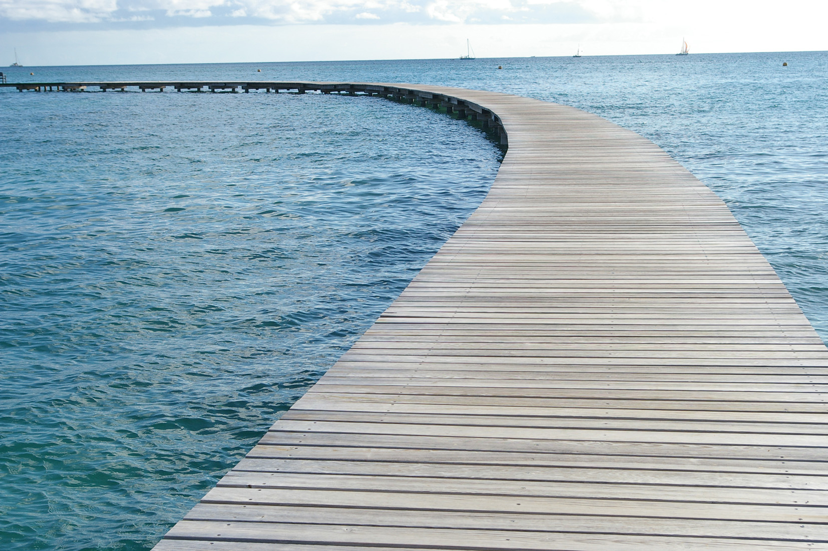 stockvault-bridge-in-martinique114729.jpg