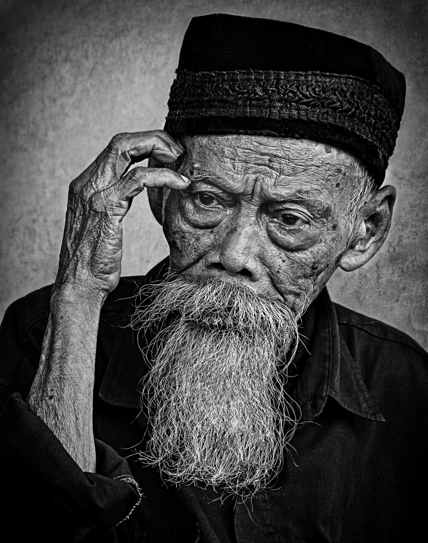 Pondering - Terry Gooley EFIAP Faps