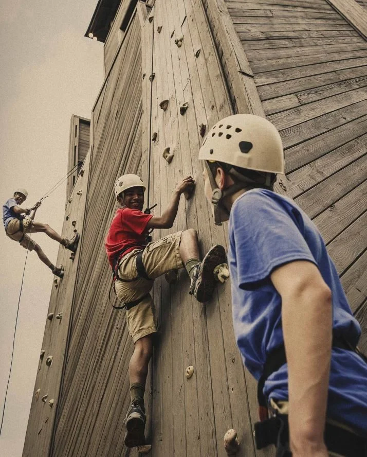 climbing-wall-e1474384987677.jpg