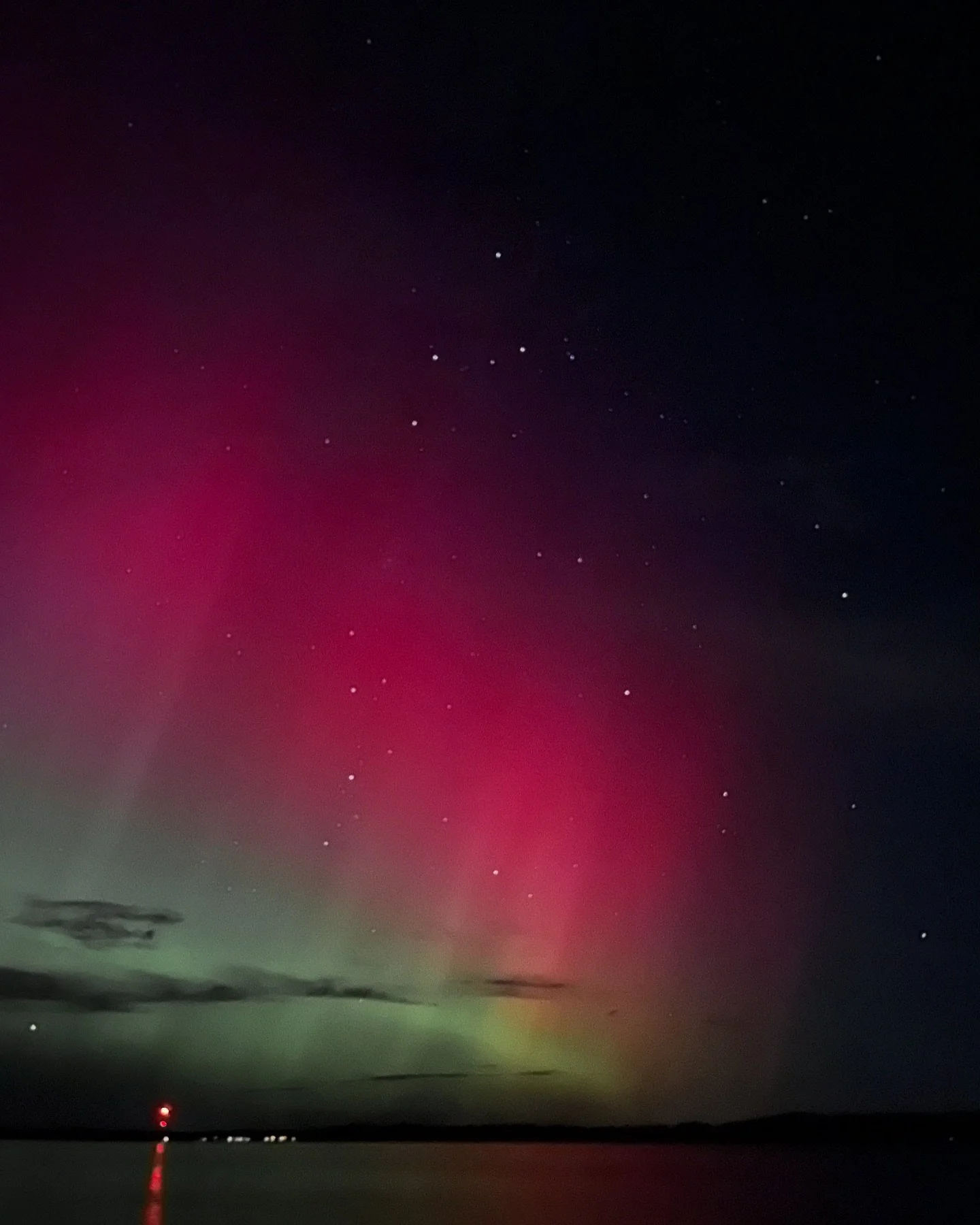 The most magical island weekend with some of the best humans on earth. TAKE US BACK 😭✨💫 🚤 
.
.
.
#auroraborealis #meteorshower #sunsets #sunshine #goats #alpacas #floatlife #girlsweekend #annualtrip #docktanning #mushrooms #naturegirls #bbqfood #v