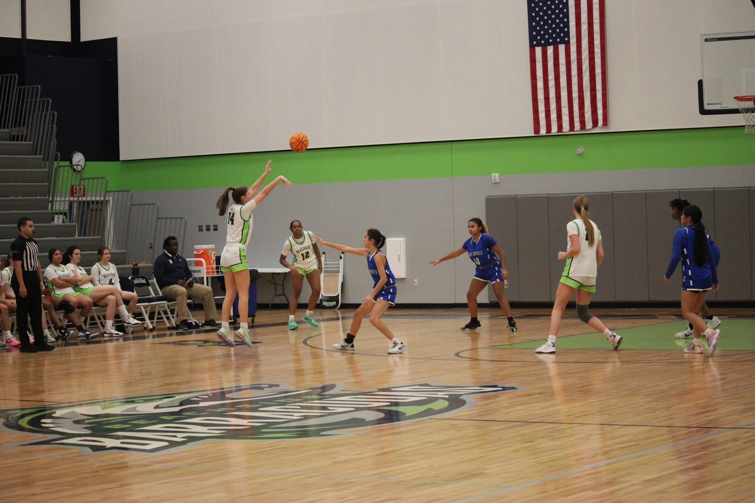 Varsity Girls Basketball faces Beachside