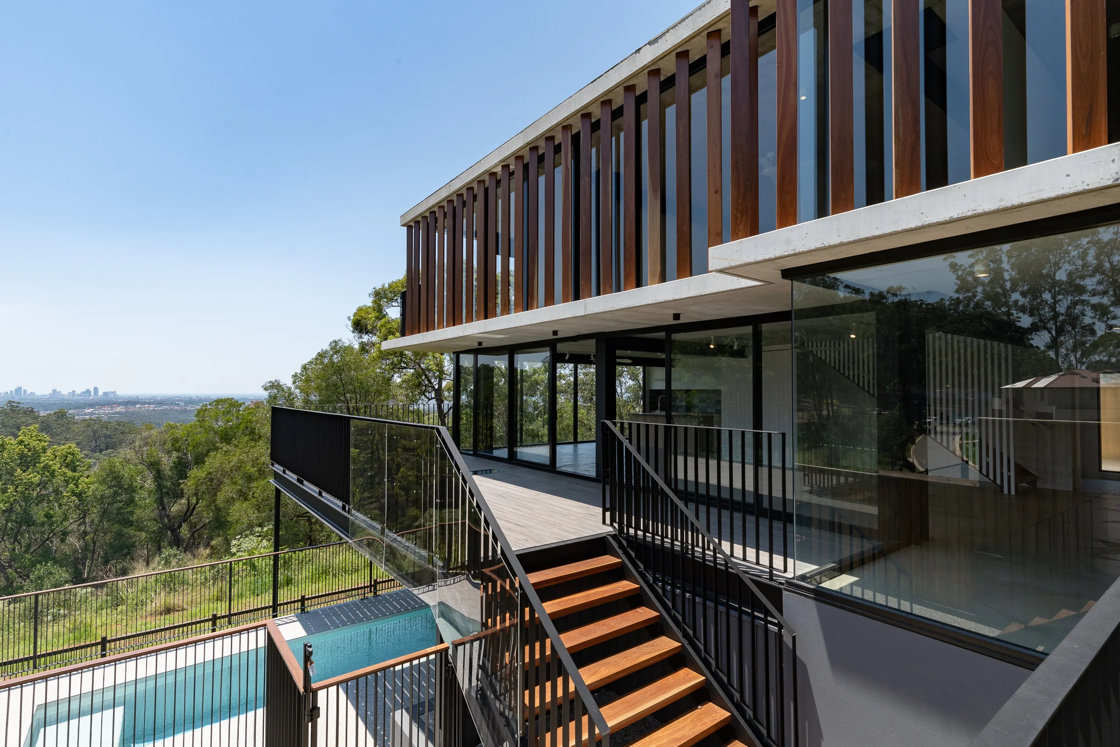 Side View Bluebird.JPG