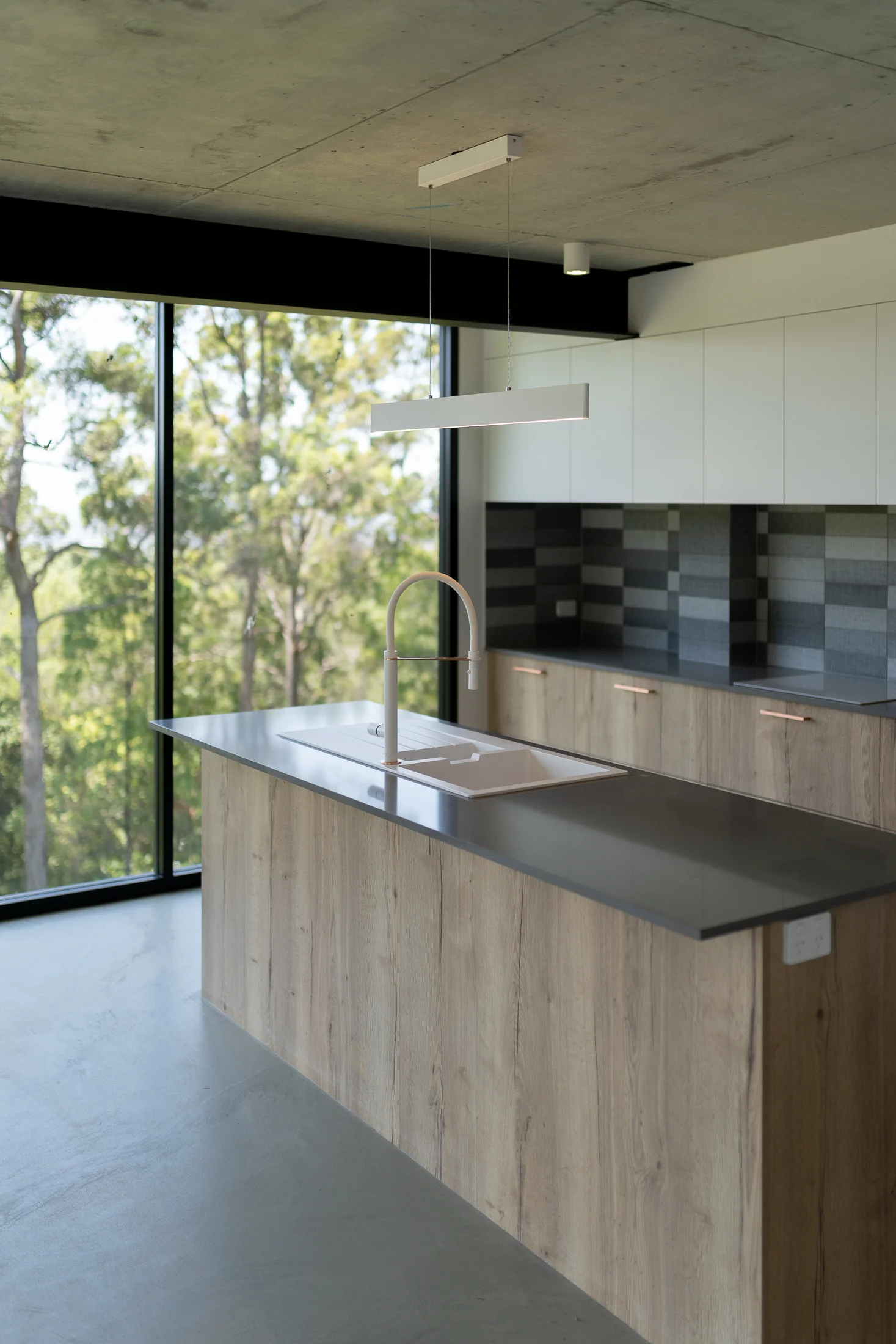 Kitchen 2.JPG